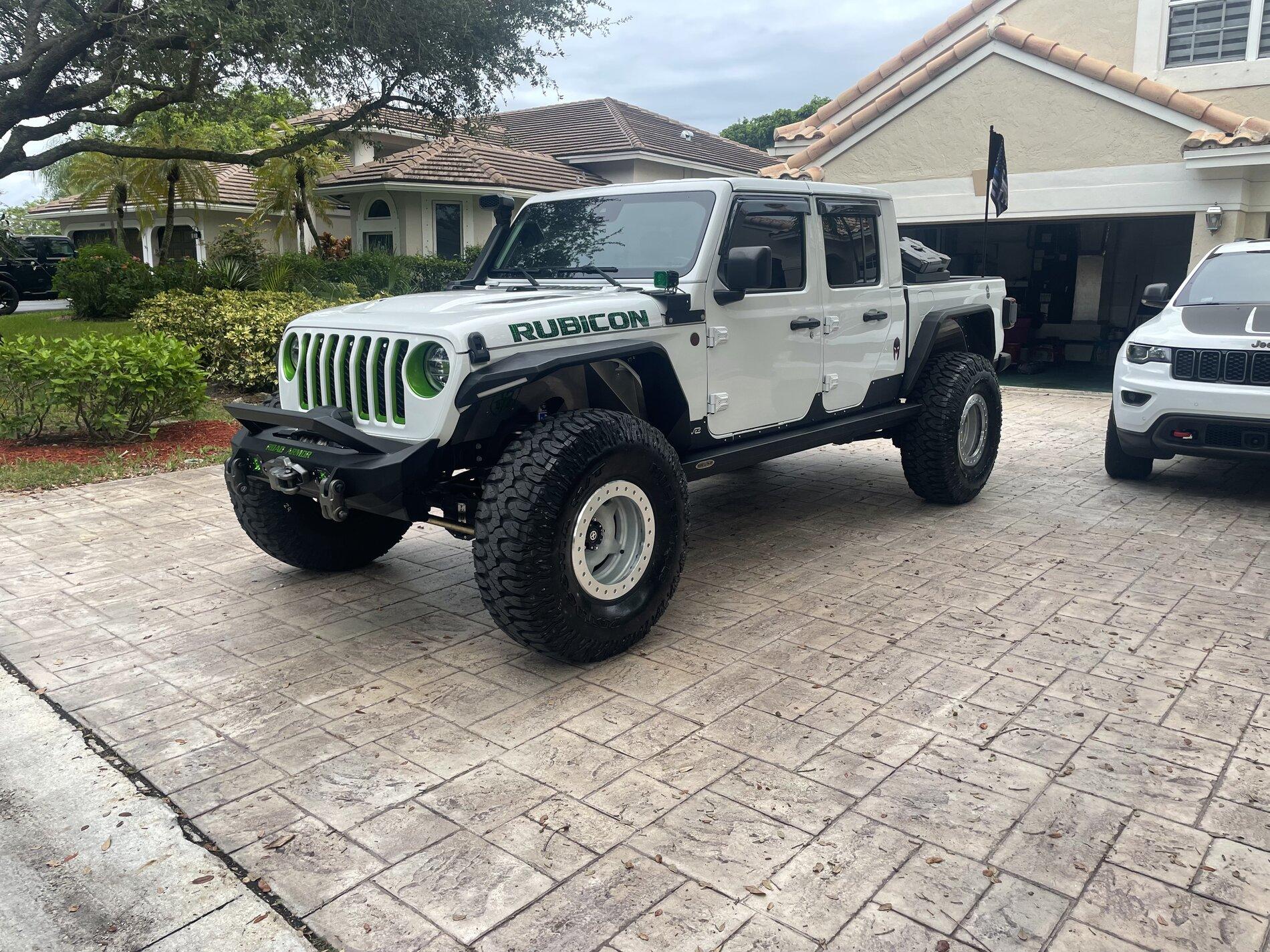 Jeep Gladiator SHOW ME YOUR WHEELS! 983E01EB-5E16-4F78-8A51-E7A9AD8D0F76