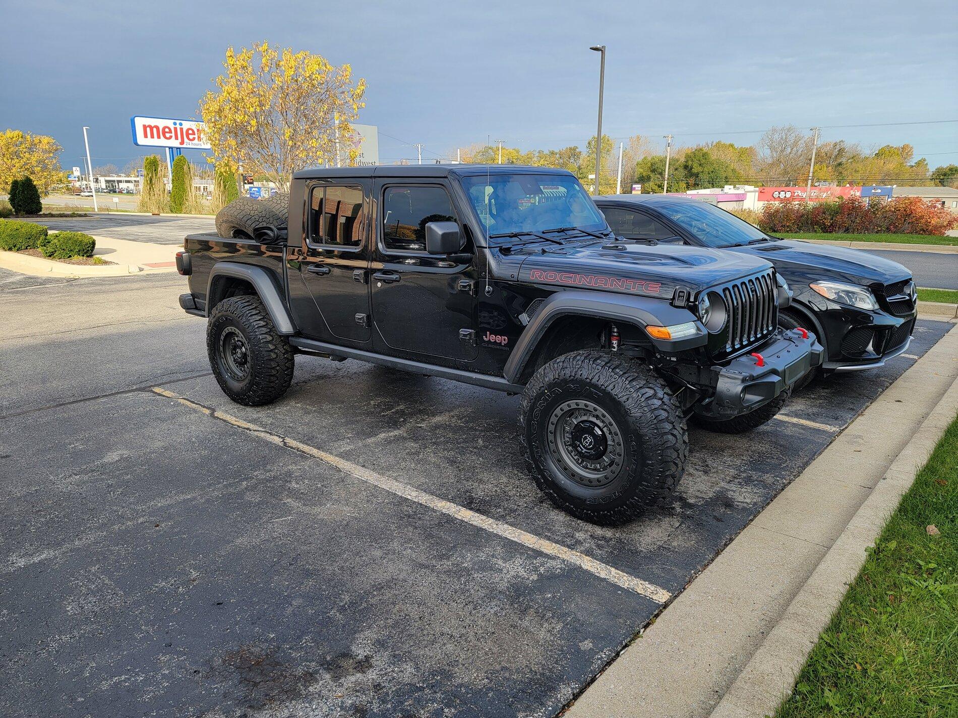 Jeep Gladiator BLACK Gladiator JT Club 20211104_092606