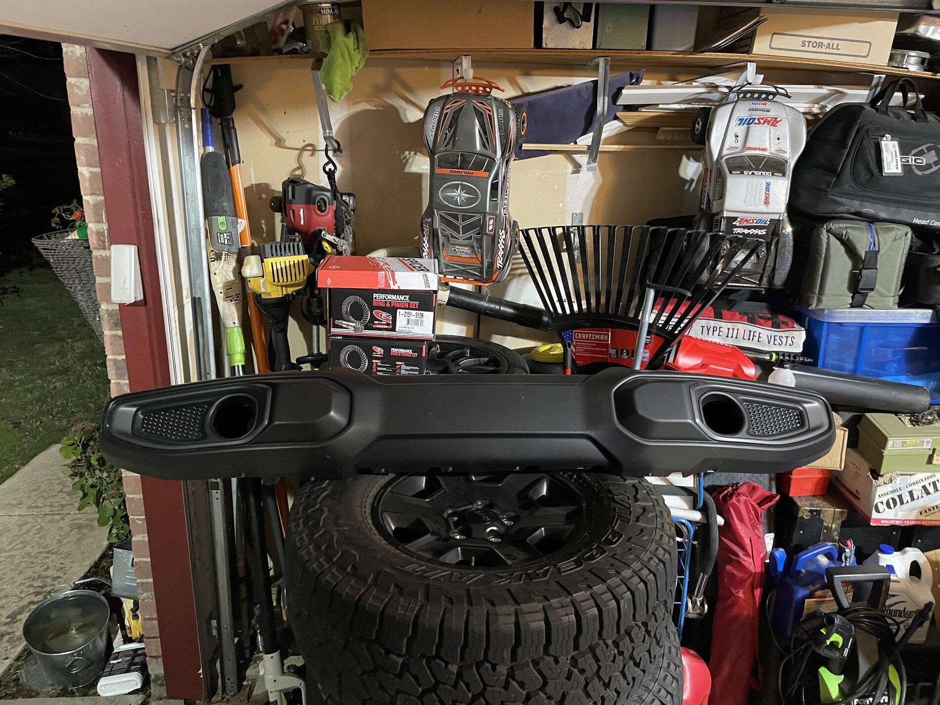Jeep Gladiator 2021 Mojave Stock bumper 87193C71-6C07-4515-A919-9DECCFE6C8CA