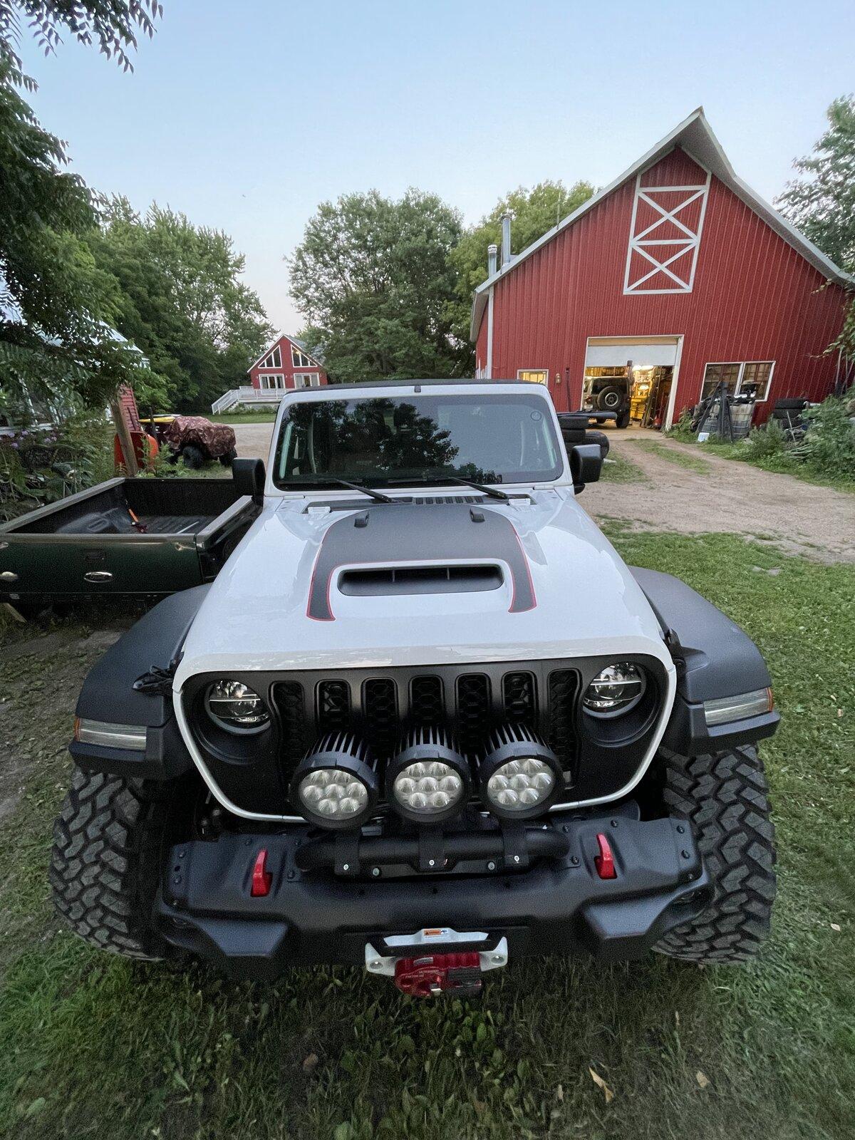 Jeep Gladiator My 21 80th anniversary ED 25C8ABAB-2DD2-44C6-B49D-8A2DF4E95D74