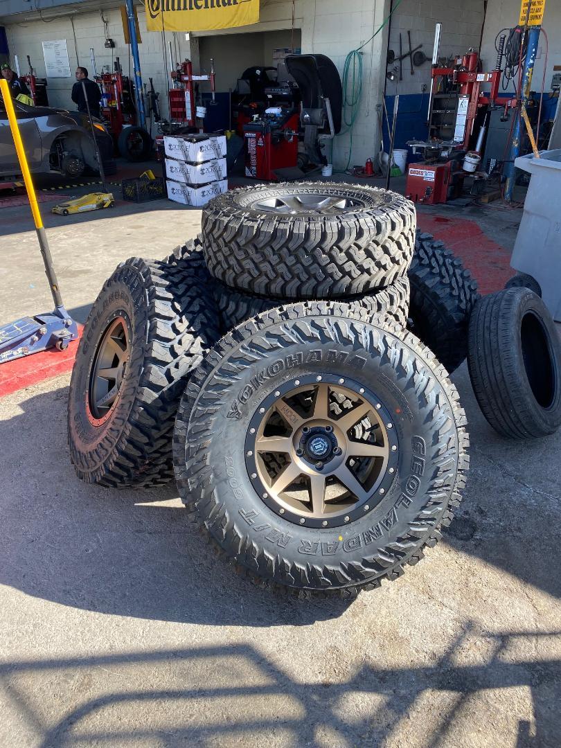 Jeep Gladiator Those who have switched from a hard top to a factory soft top: Mojave20