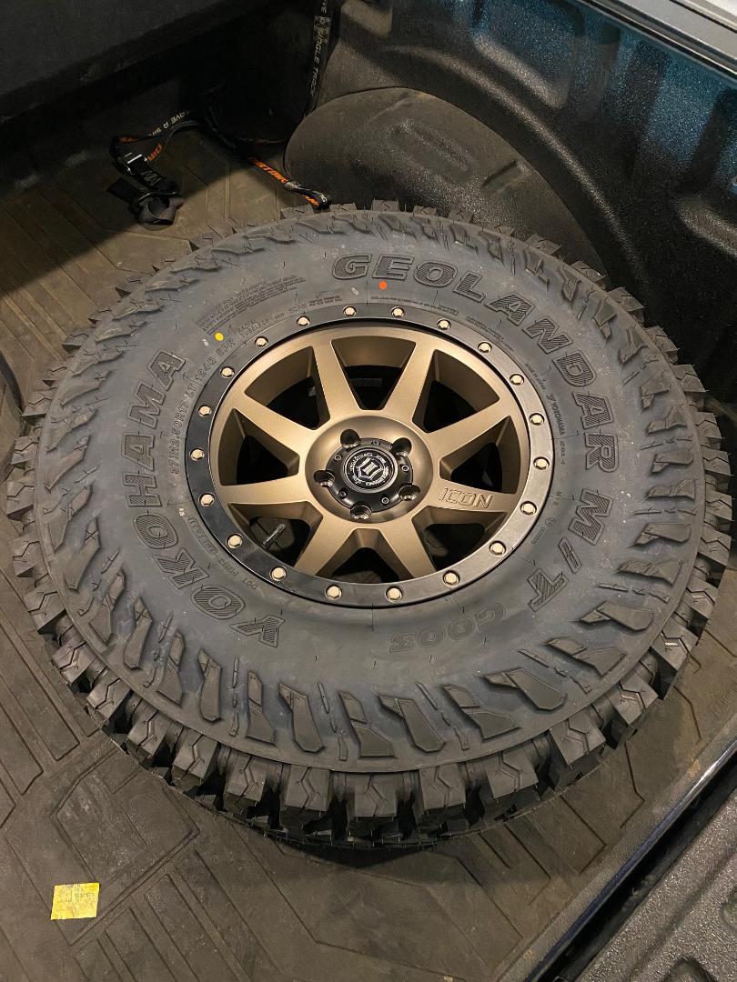 Jeep Gladiator Those who have switched from a hard top to a factory soft top: Mojave29