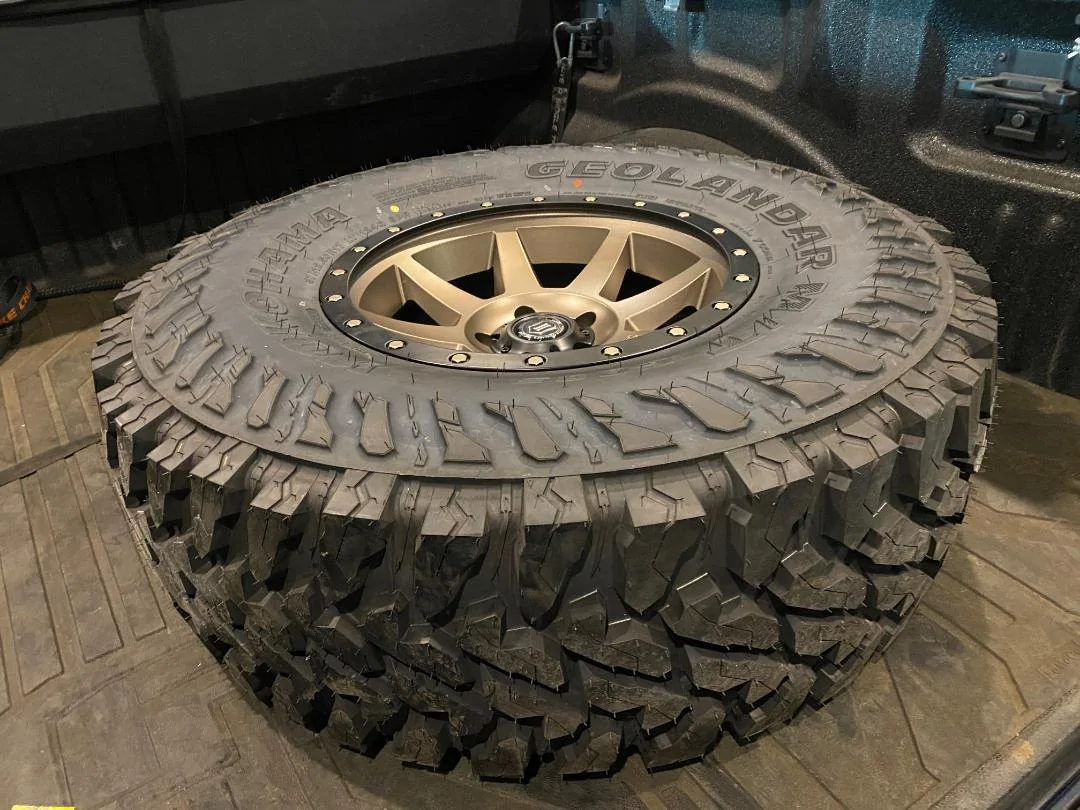 Jeep Gladiator Those who have switched from a hard top to a factory soft top: Mojave30