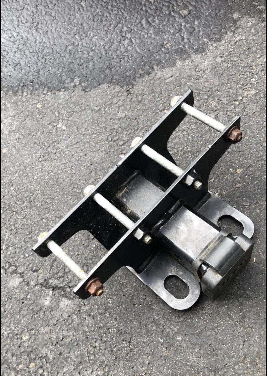 Jeep Gladiator Is JL hitch compatible with JT? 67604C2D-018D-41CB-9A8C-A1B18E627E9D