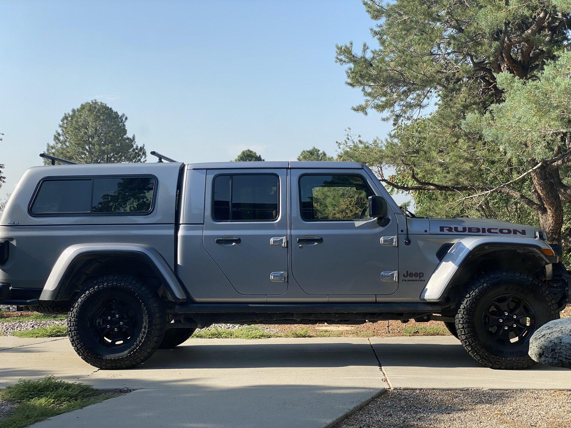 Jeep Gladiator I want a topper for my JT Rubicon. LEER or A.R.E.? EB5D4913-DCC1-4E24-9D12-467E82A76C1B