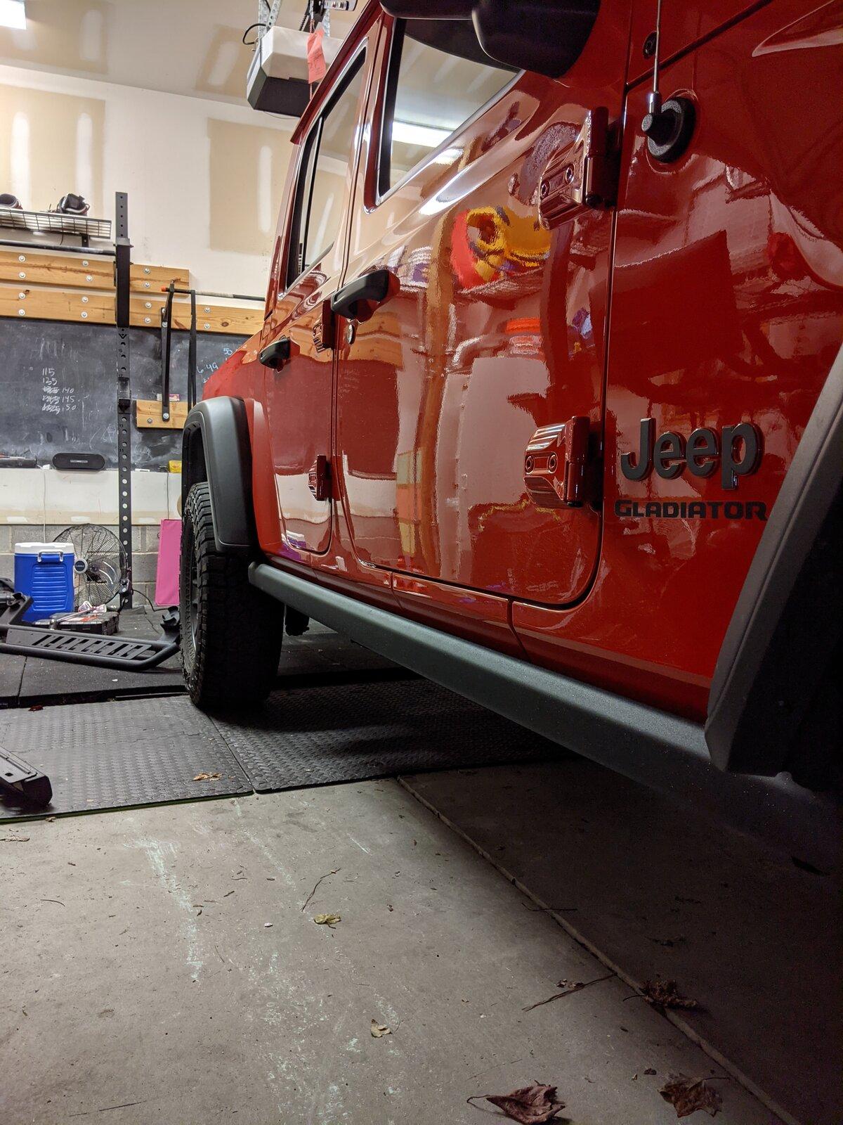 Jeep Gladiator Mopar rock rails ($150) PXL_20211031_002634916.NIGHT