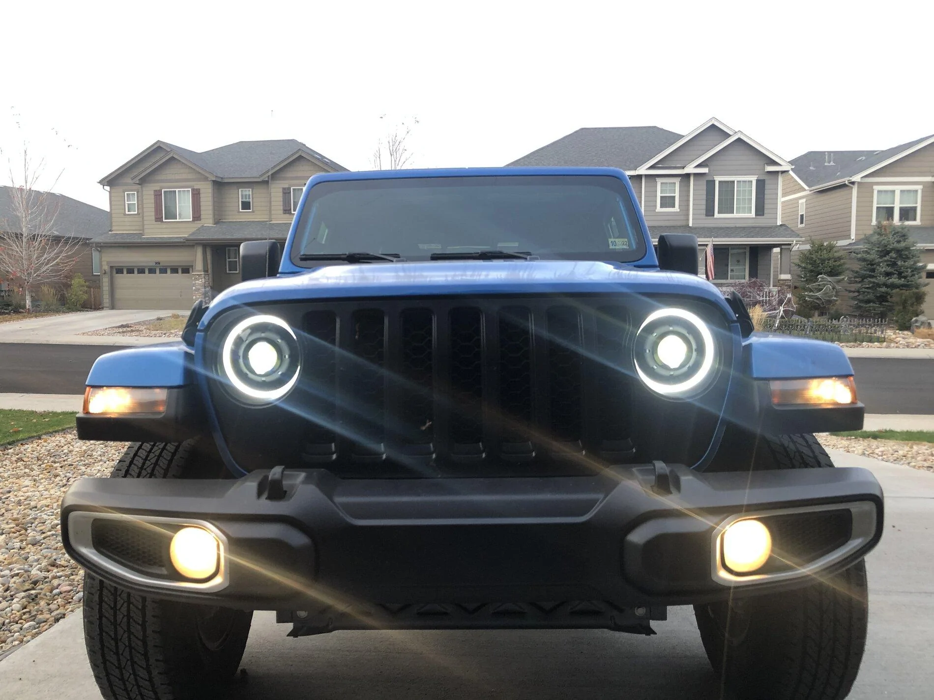 Jeep Gladiator Godfather’s Hydro Blue 17C7F146-5CD4-41C1-AEE1-0629F8F2D9CF