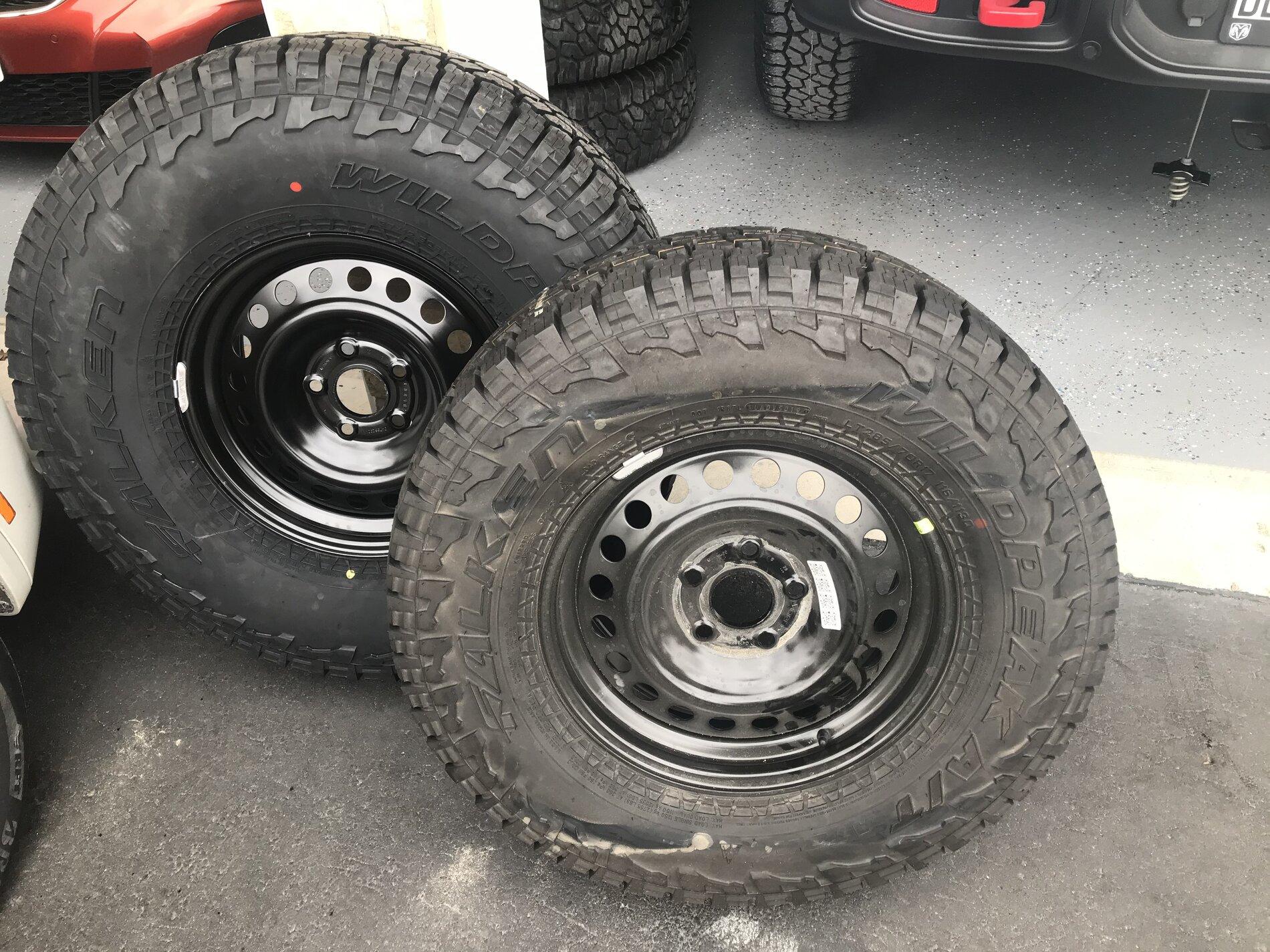 Jeep Gladiator 37 on stock spare steelie IMG_5481.JPG