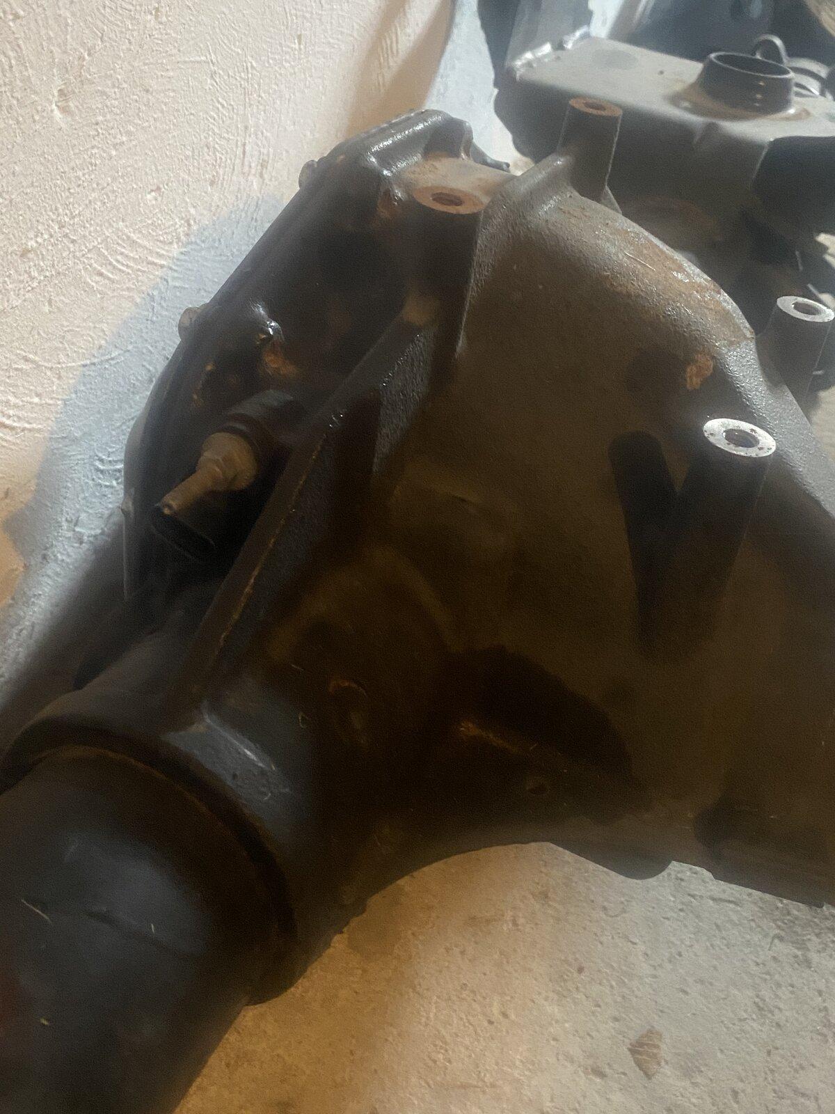 Jeep Gladiator Rubicon axle housing and locker chromoly shafts 1BBE7891-929D-4810-9412-51655A34ACFE
