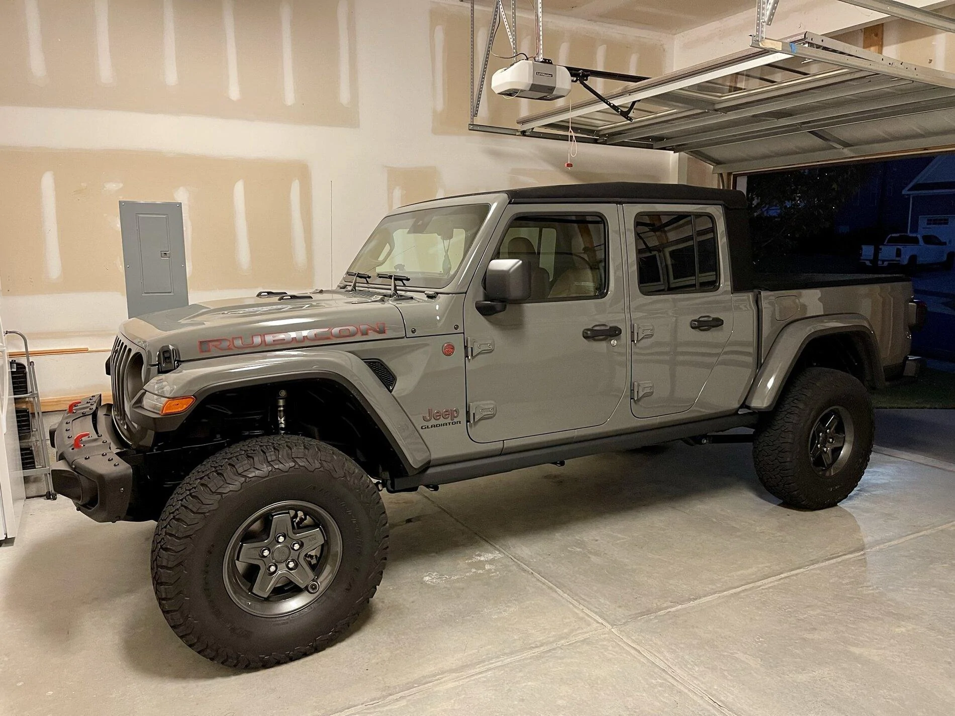 Jeep Gladiator Wheels for 37" tires IMG_0753