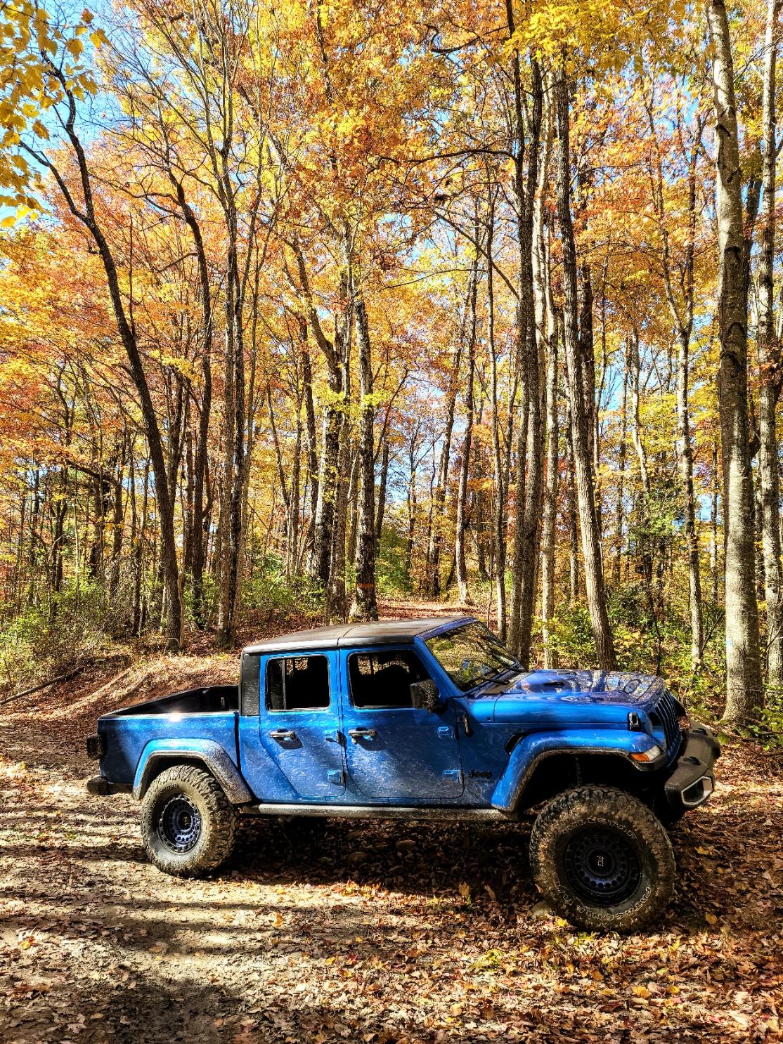 Jeep Gladiator Let's see those Fall Colors. HURICANEFALL