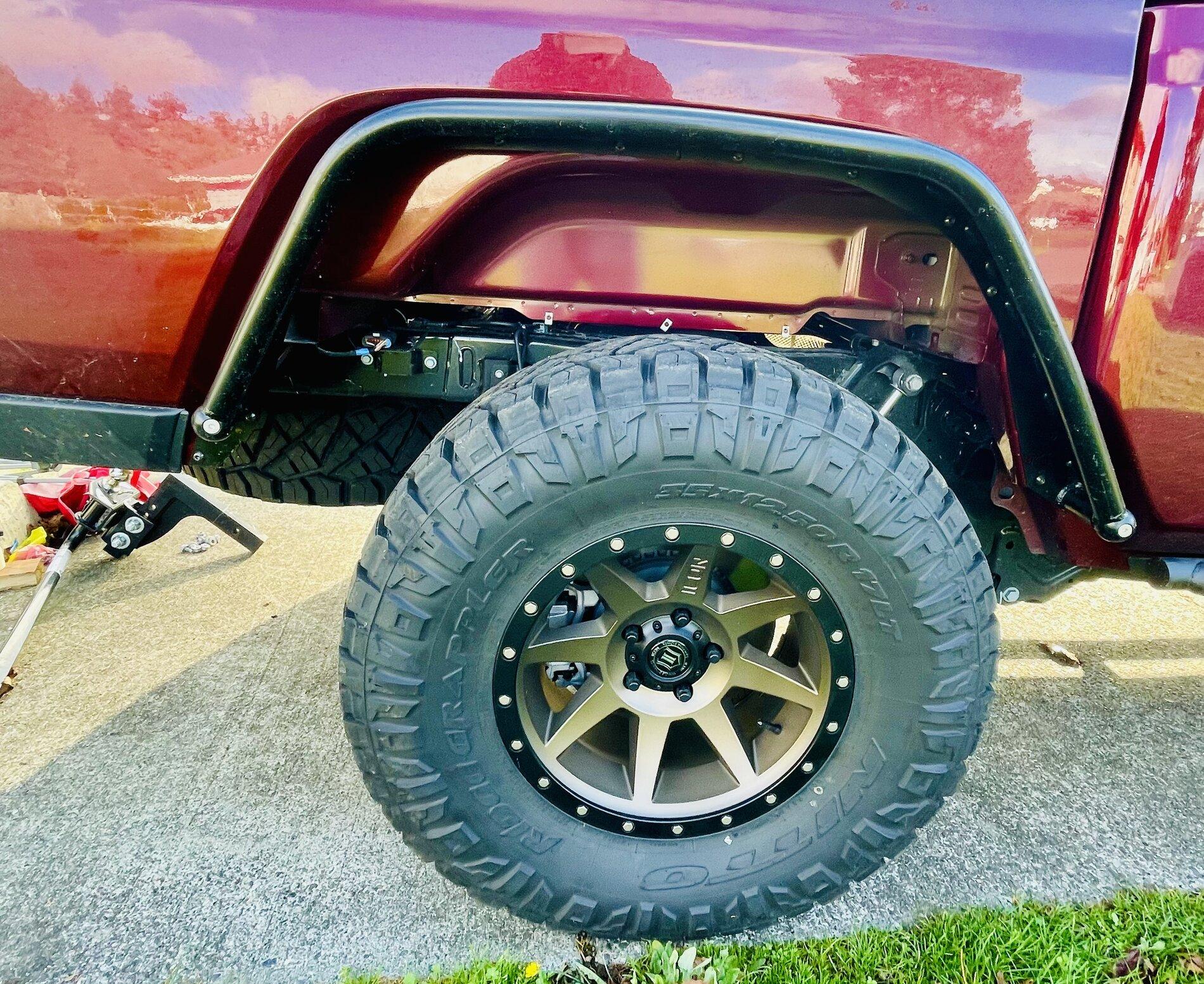 Jeep Gladiator 2 week old Sport build ED4D8F71-F9E2-4A2A-B3EF-5D4DAD868078