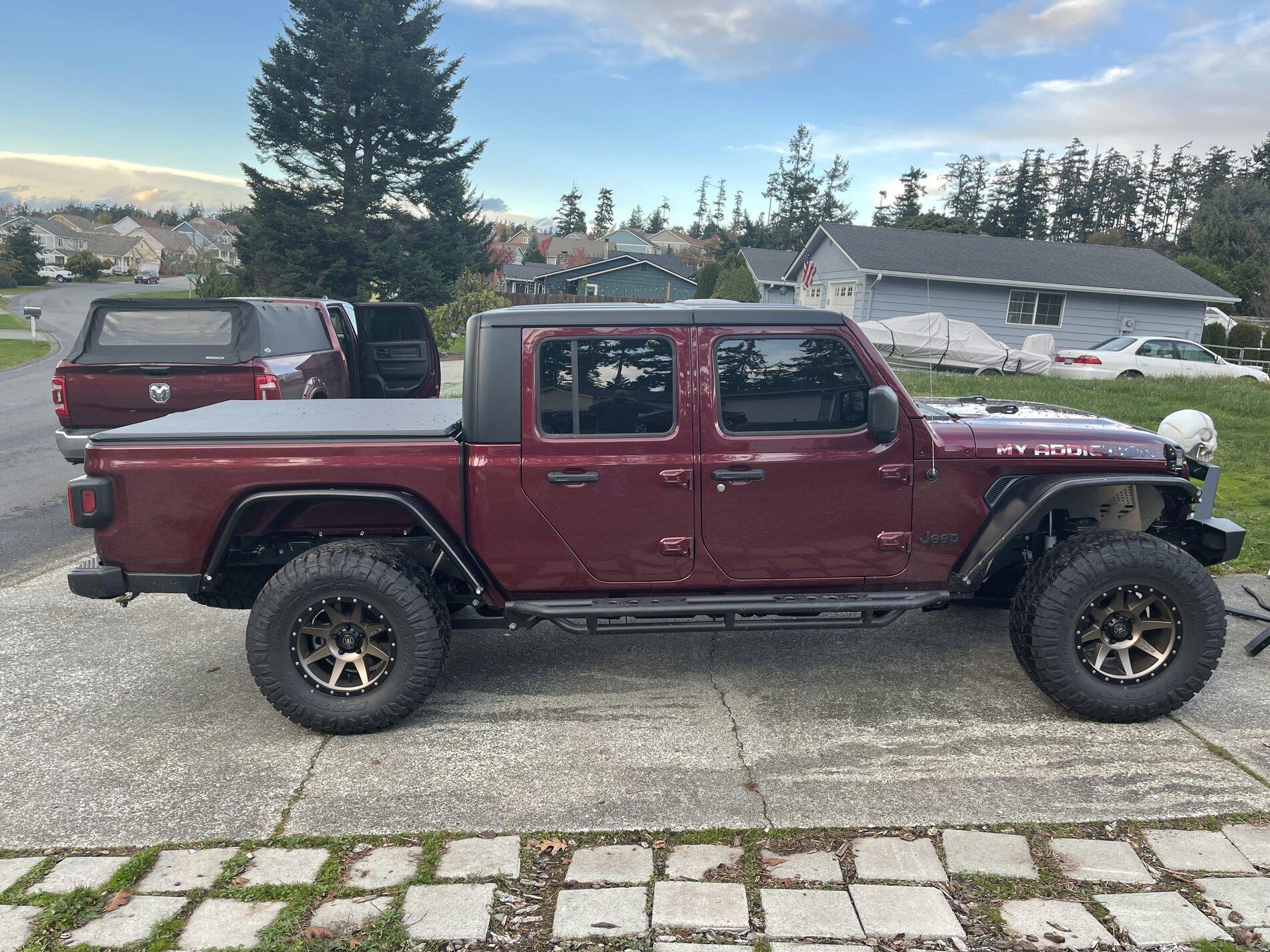 Jeep Gladiator 2 week old Sport build 94B60F0E-4FF9-4736-8221-087030D8A587