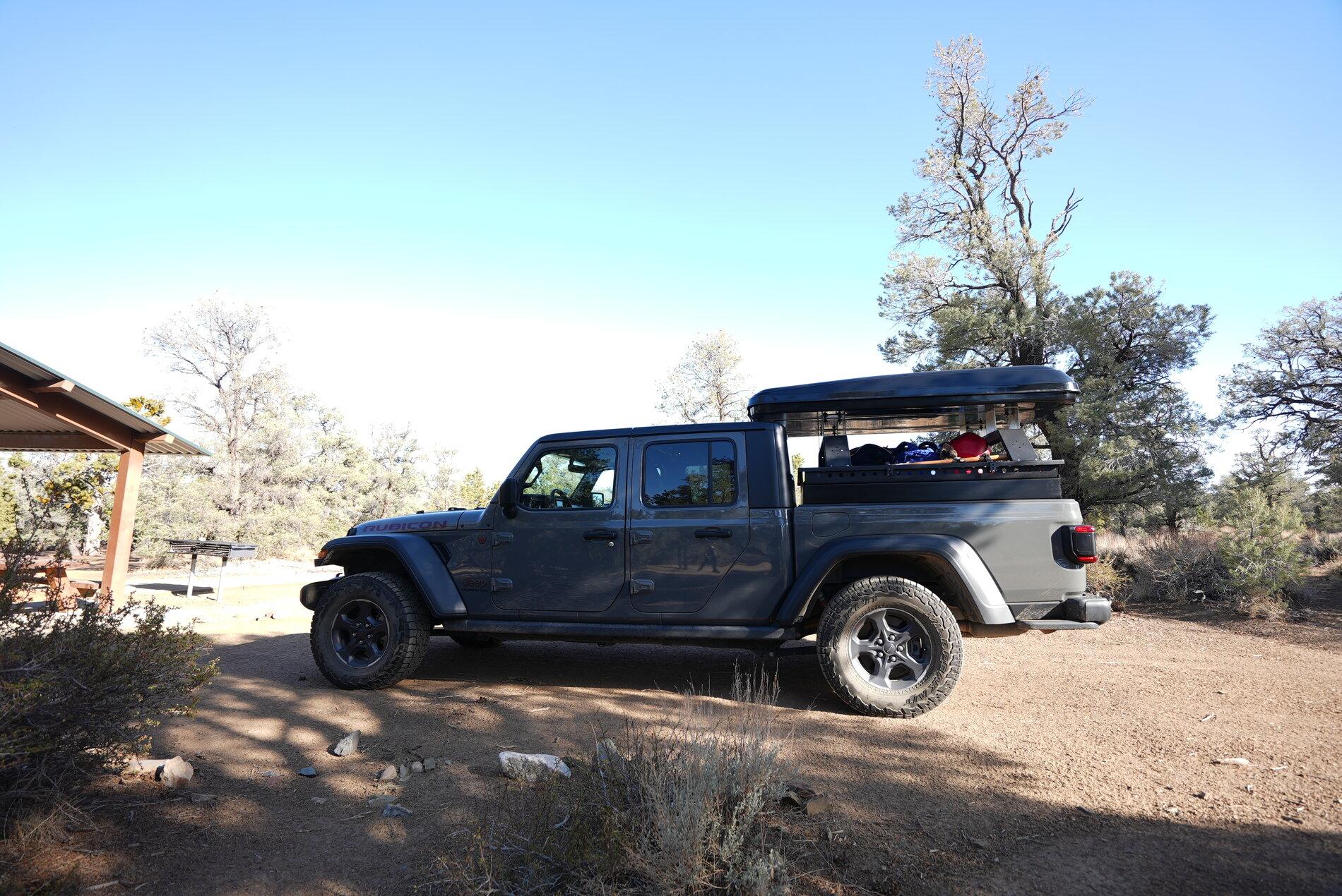 Jeep Gladiator Bed Rack and Roof Top Tents DSC04399.JPG