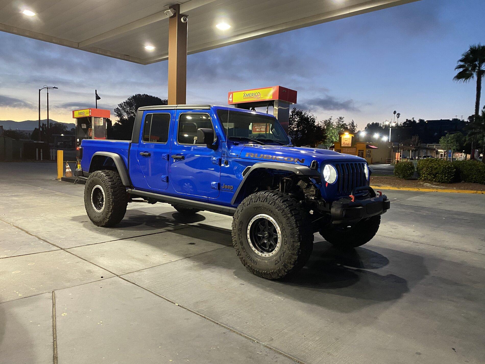 Jeep Gladiator Hydro Blue Diesel Rubicon  - “The Blue King” 148B7DDC-5A1F-4054-B9B8-042305425614
