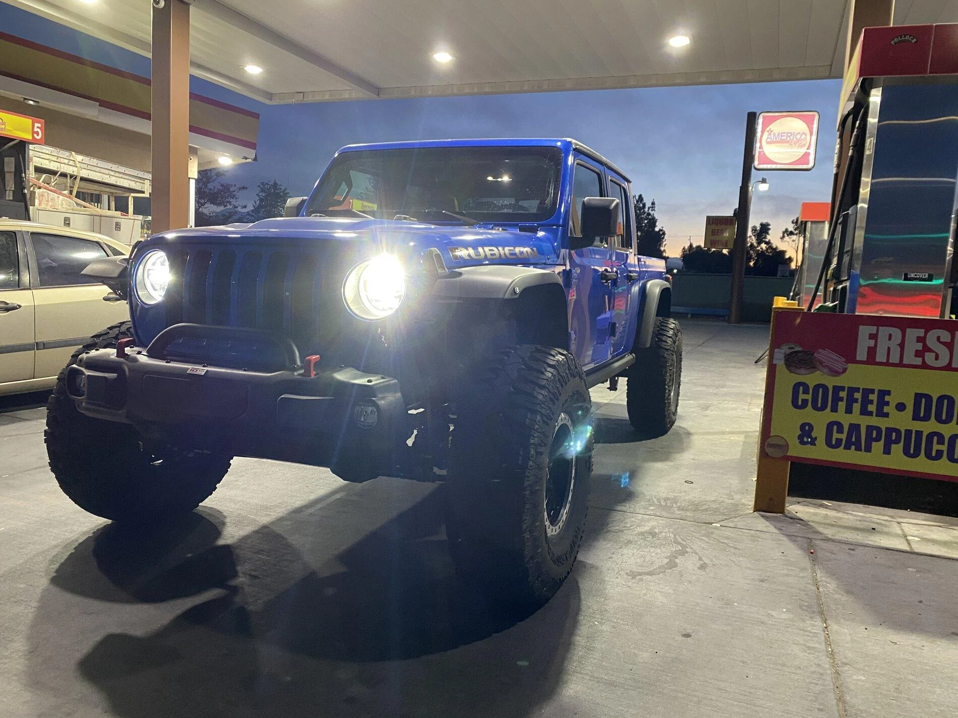 Jeep Gladiator Hydro Blue Diesel Rubicon  - “The Blue King” 02F34D83-9A48-4876-8BDF-25525CFA28A5