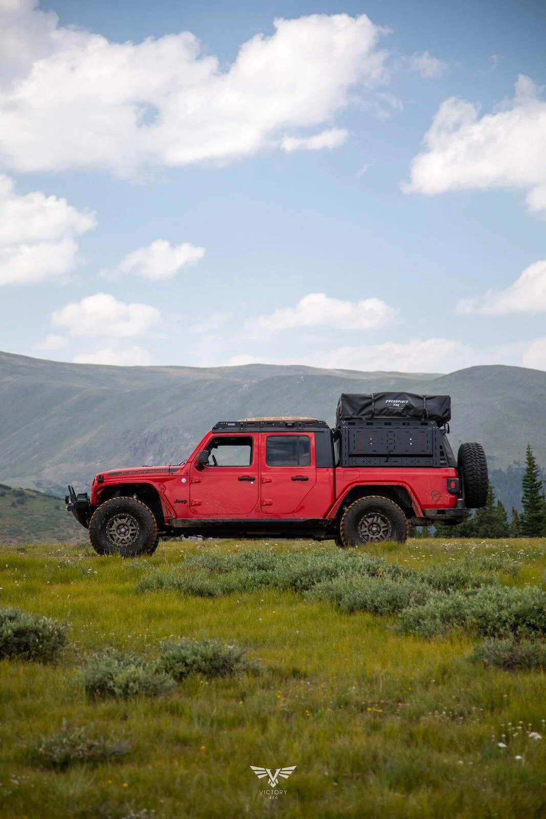 Jeep Gladiator Bed Rack and Roof Top Tents 182A3929