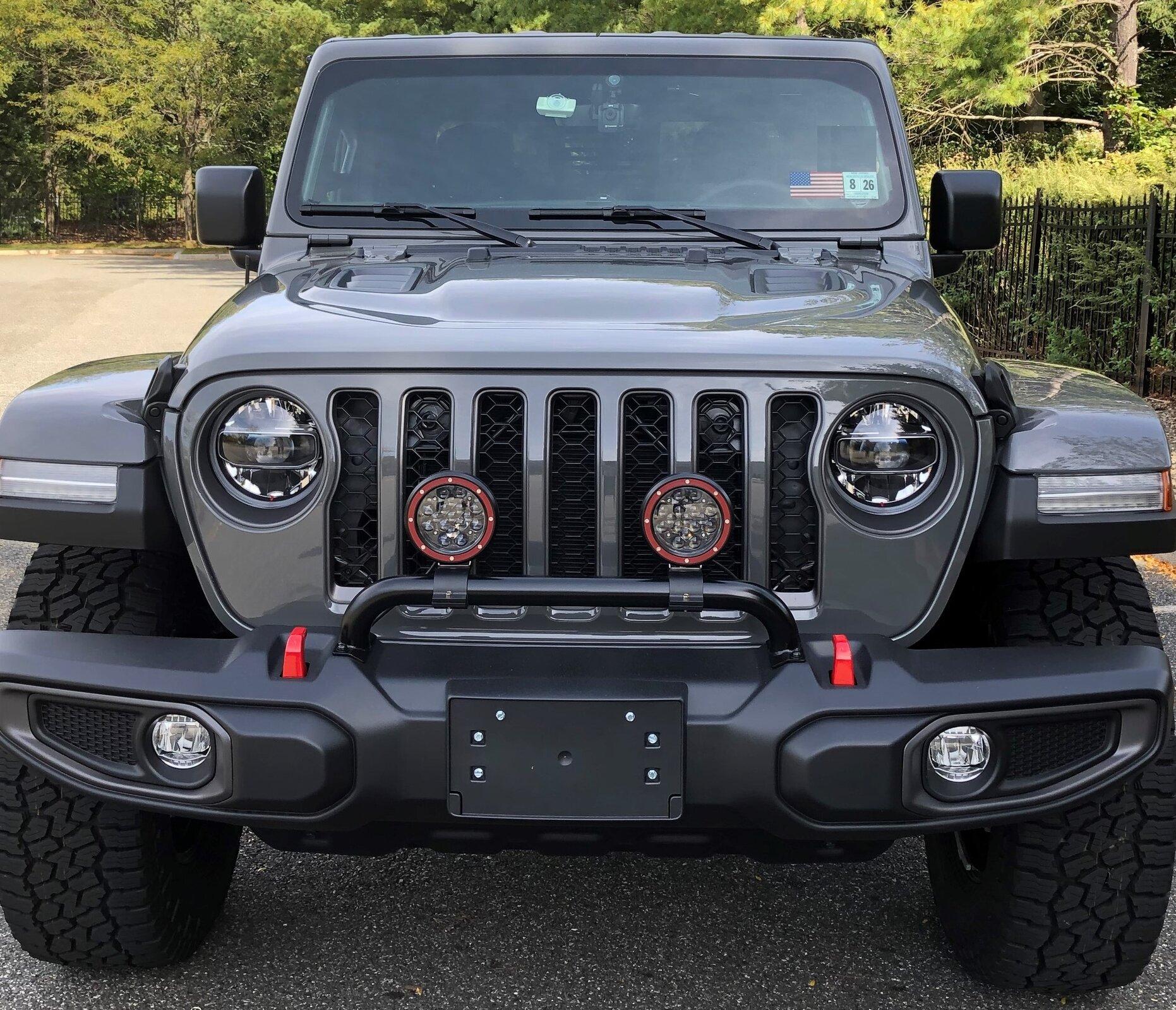 Jeep Gladiator Plastic front bumper light mounting? modded 2