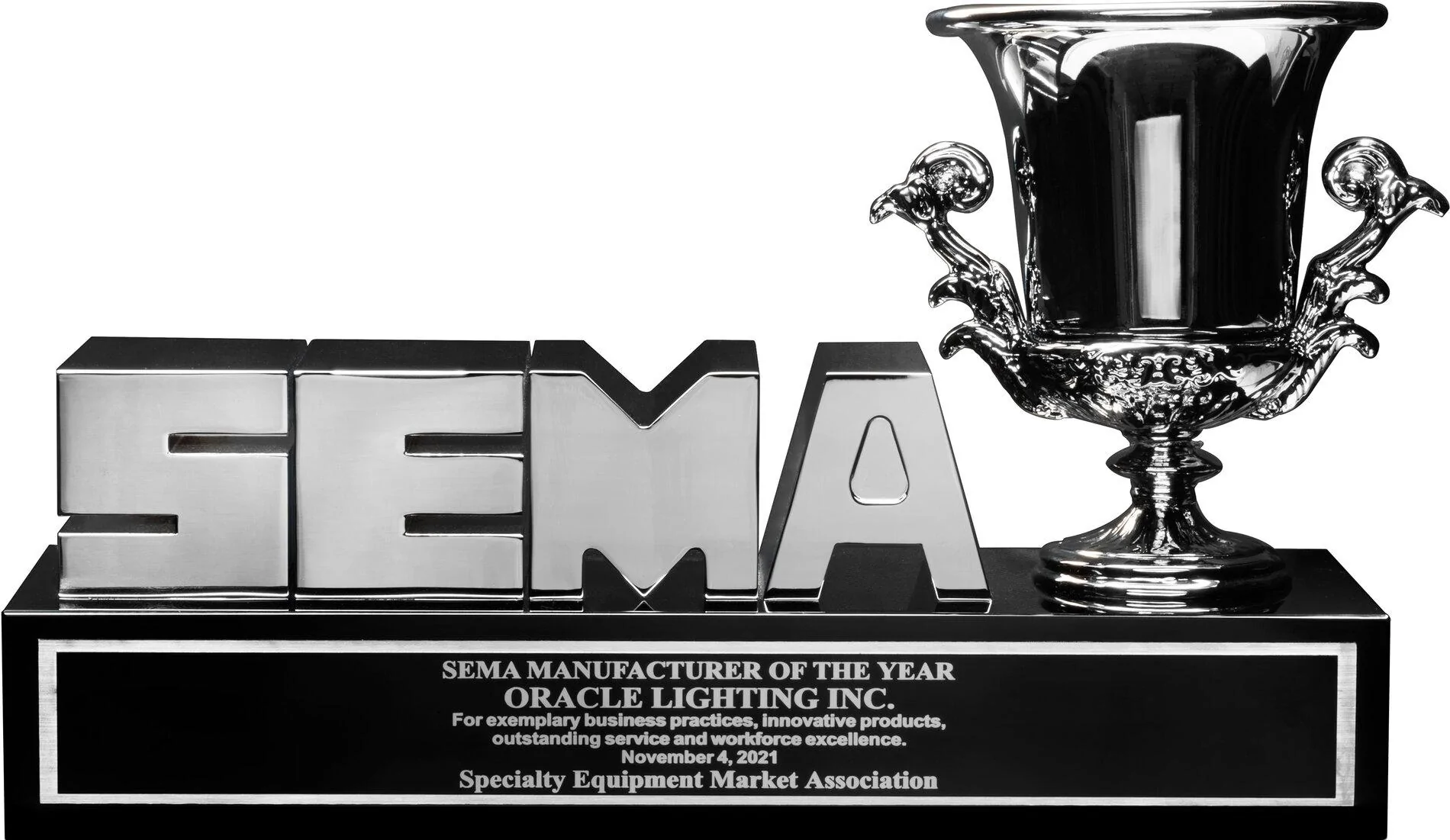 Jeep Gladiator Announcement: ORACLE Lighting awarded SEMA Manufacturer of the Year 2021 sema_award_clos