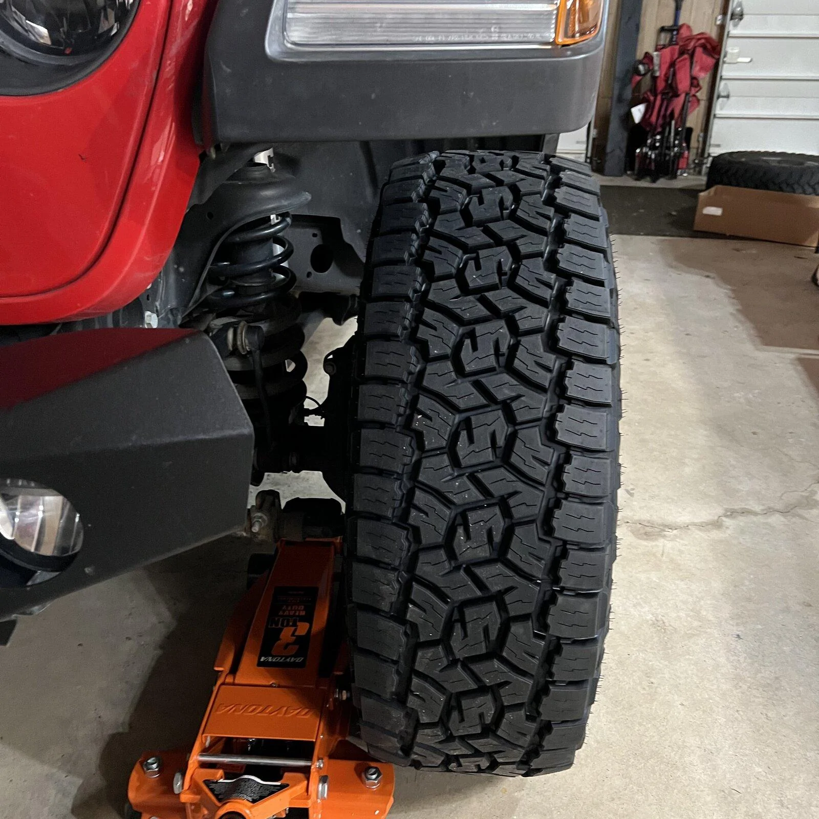 Jeep Gladiator 2020 JTR in Firecracker Red 6C36905E-D530-449E-9F92-38B68D3ADBD3