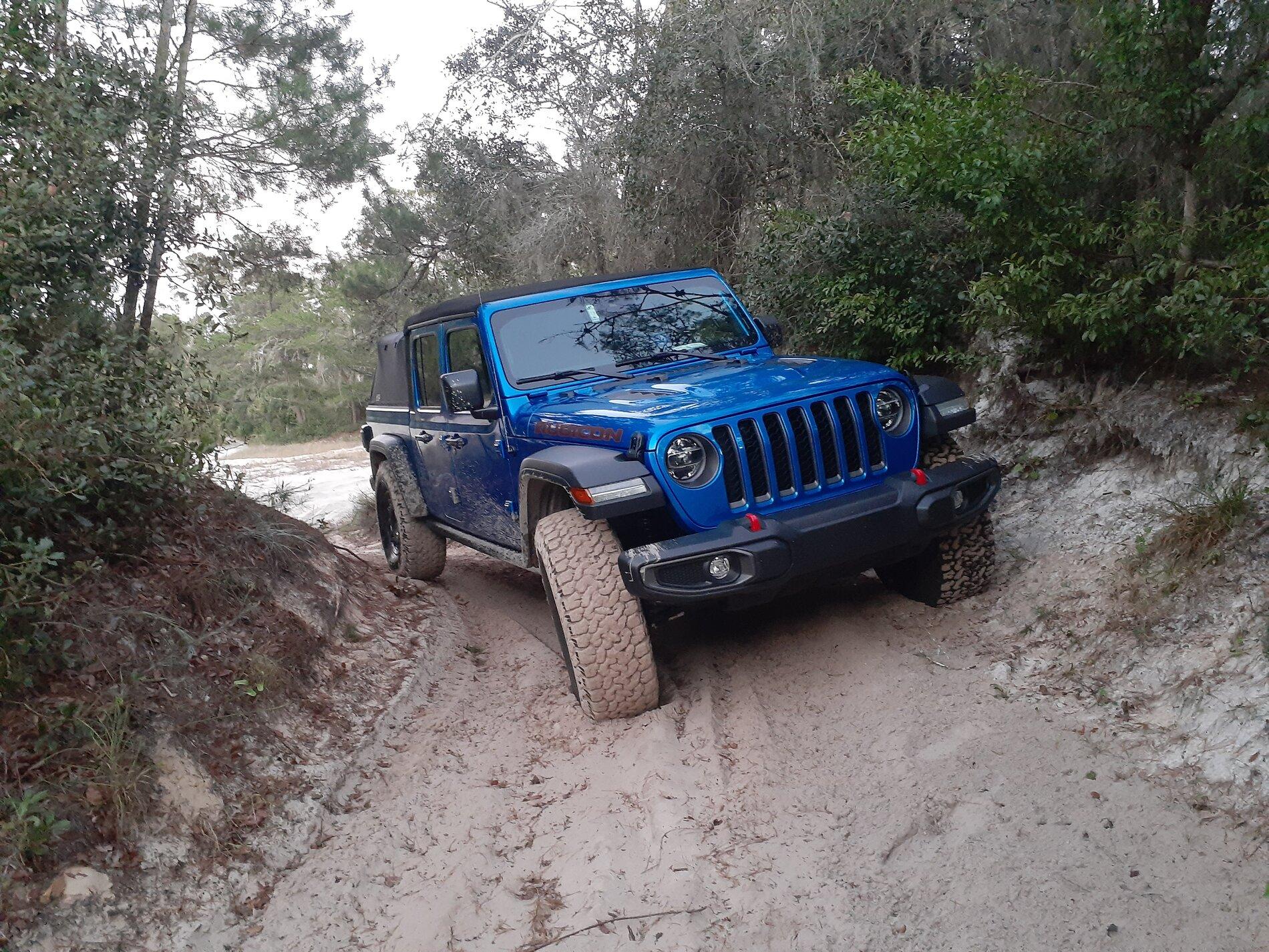 Jeep Gladiator What did you do WITH your Gladiator today? 20211108_174003