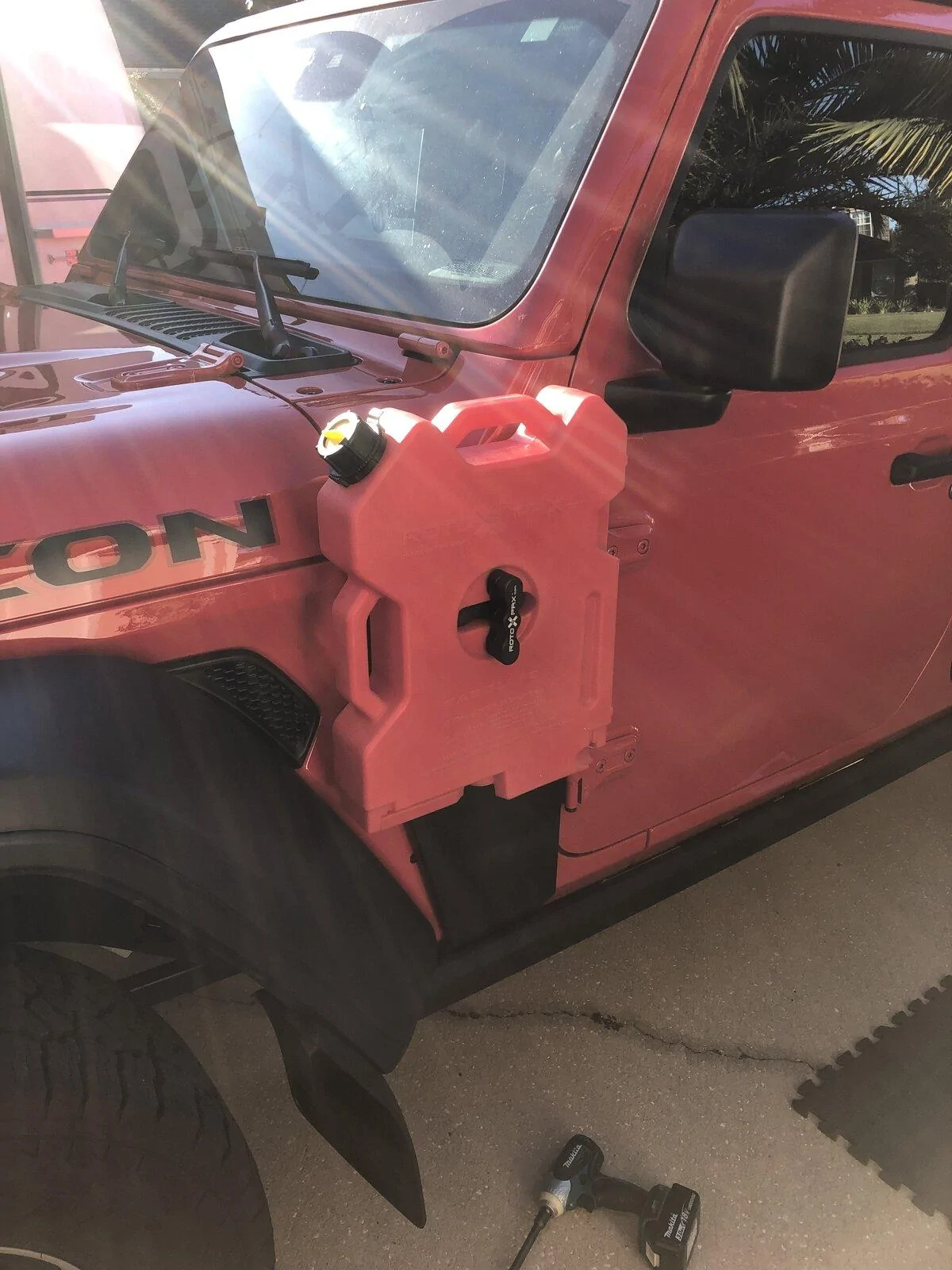 Jeep Gladiator Who makes this?? Rotopax embedded in side of bed IMG_7700