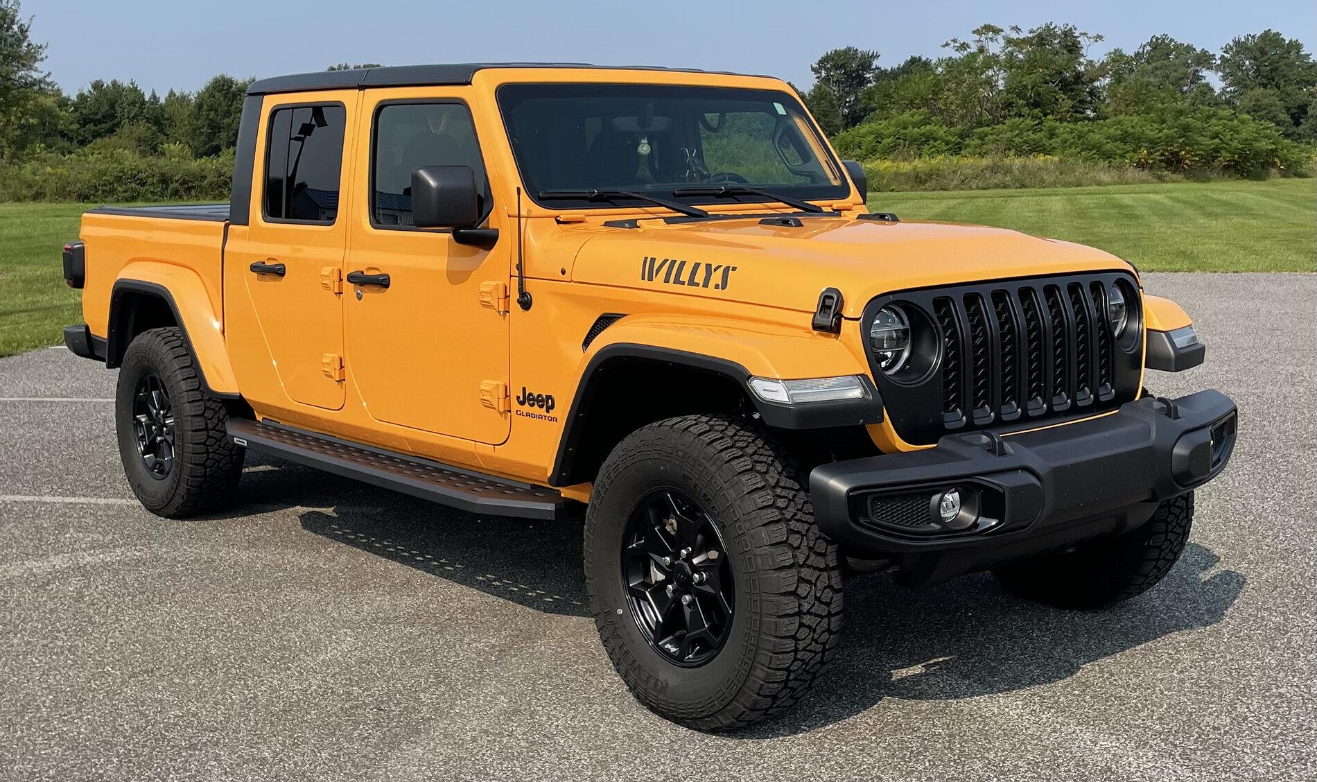 Jeep Gladiator Kenda Klevers 33x10.5r17 installed F5E12B7F-519C-4632-B91C-1CC2B24F0414