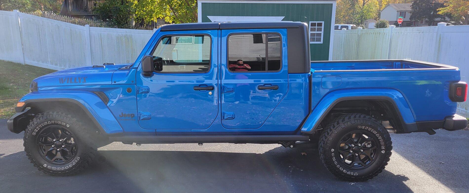Jeep Gladiator HYDRO BLUE PEARL Gladiator JT Club 20211106_150545