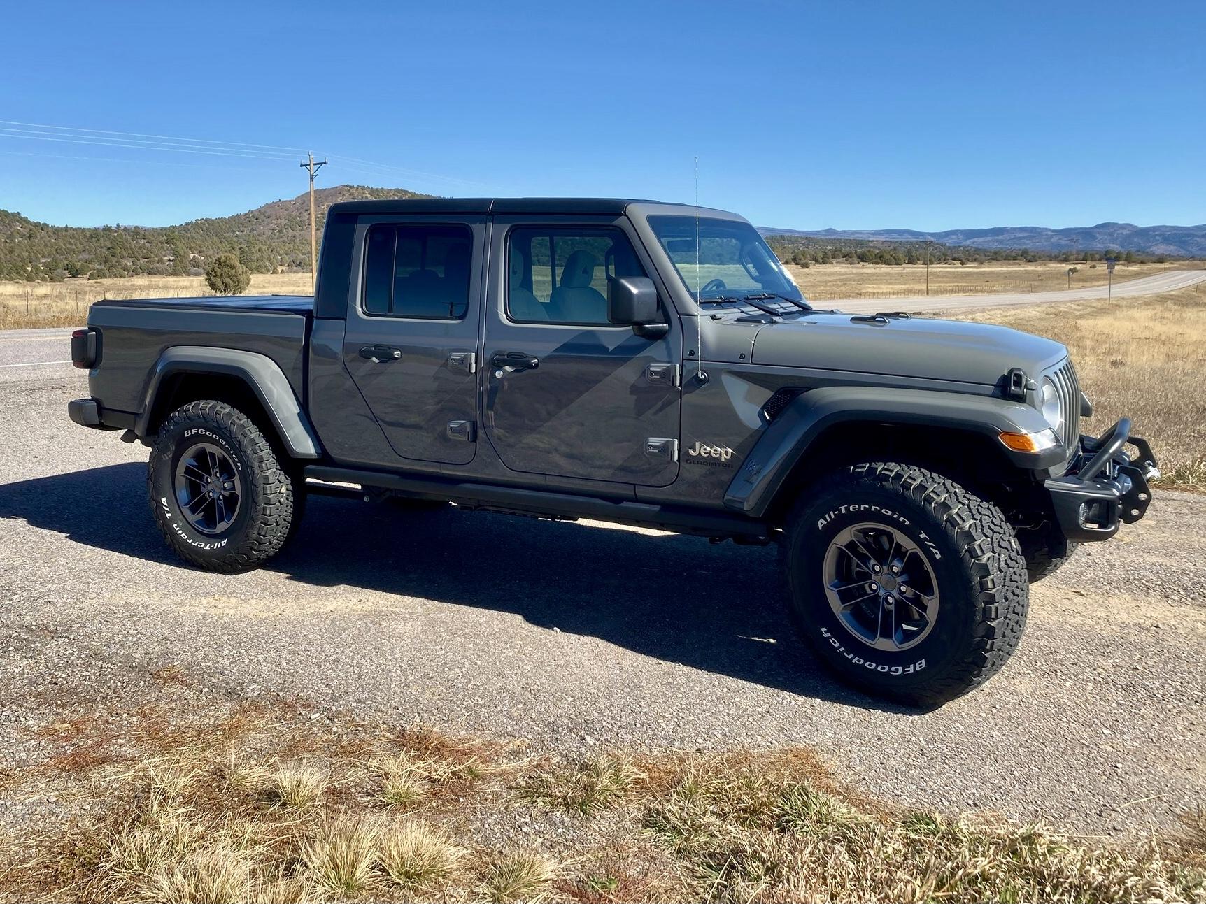 Jeep Gladiator Sting-Gray owner... show me your gray wheels 85EA2133-1213-4C7E-978A-2DA6B709D093