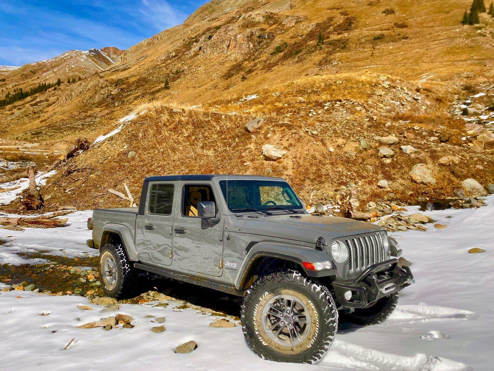 Jeep Gladiator Sting-Gray owner... show me your gray wheels 0EEF601B-5365-42D2-BD88-E072ABBE1145