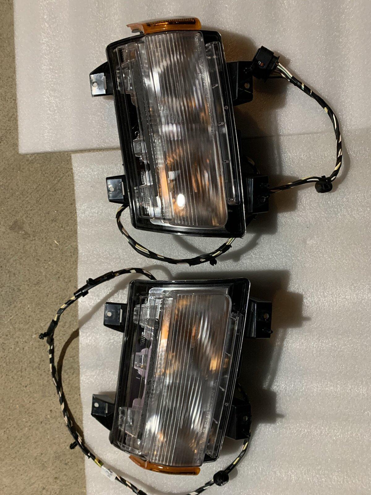 Jeep Gladiator LED Fender Lights 18E62CCC-7FBC-49F8-A281-1C4F59DAD310