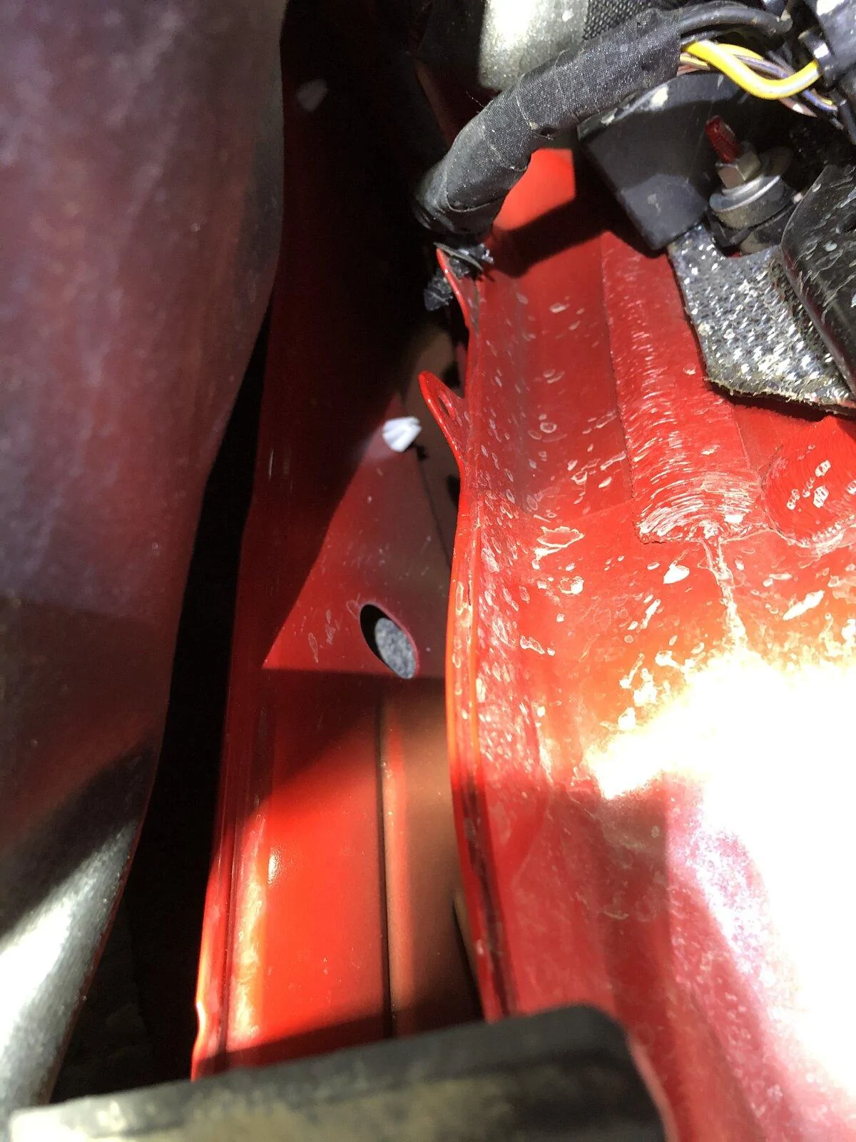 Jeep Gladiator No broken fender clips to replace aux ess battery 25F40346-1692-48E2-989F-9D90D2EE6A1D