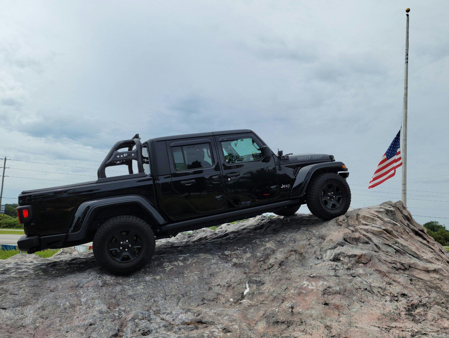 Jeep Gladiator Veteran's Day 20210911_135506