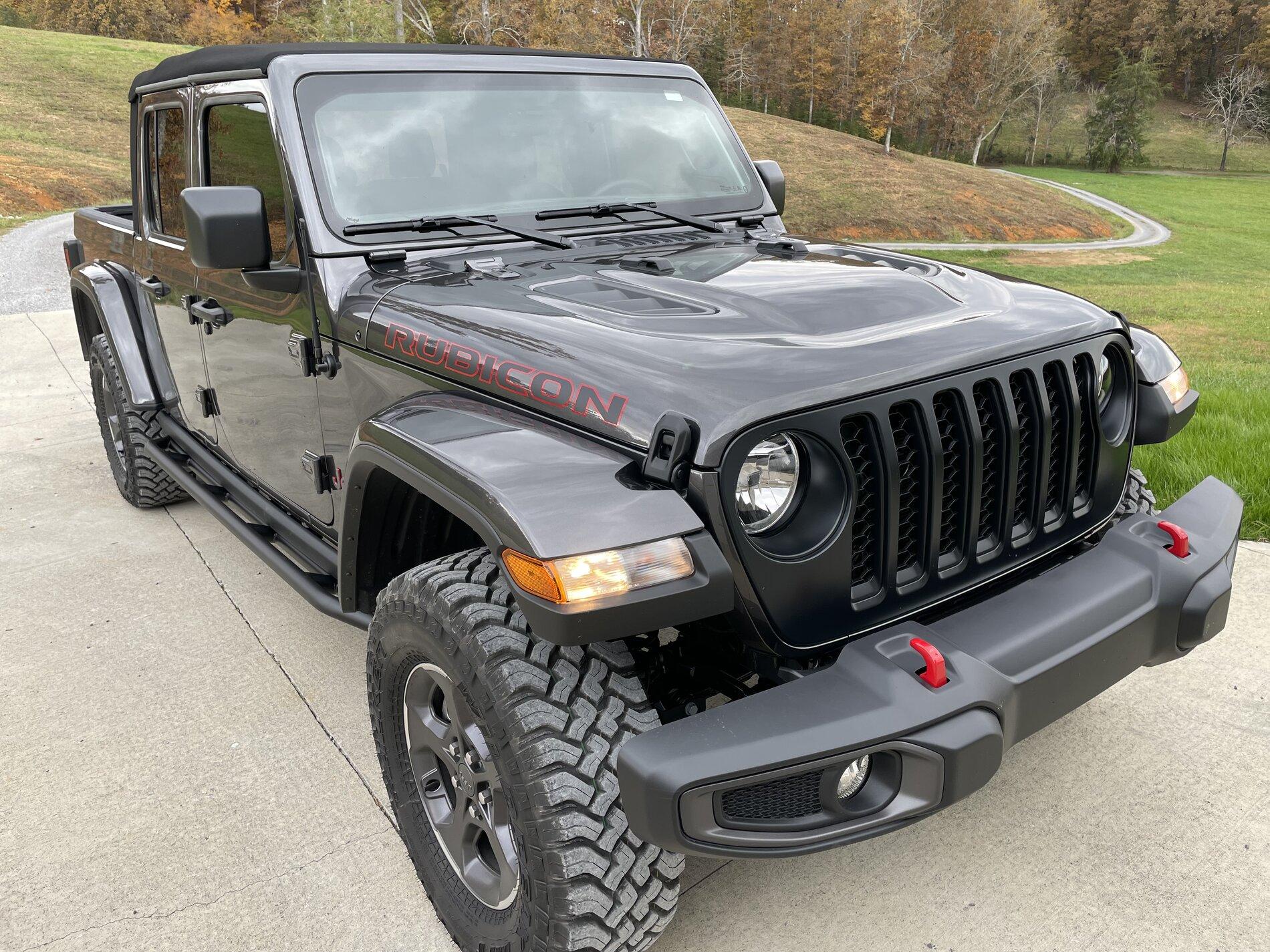 Jeep Gladiator GRANITE CRYSTAL JT Gladiator Club 3298280F-260D-47A3-A813-38ED3B8D9CBE