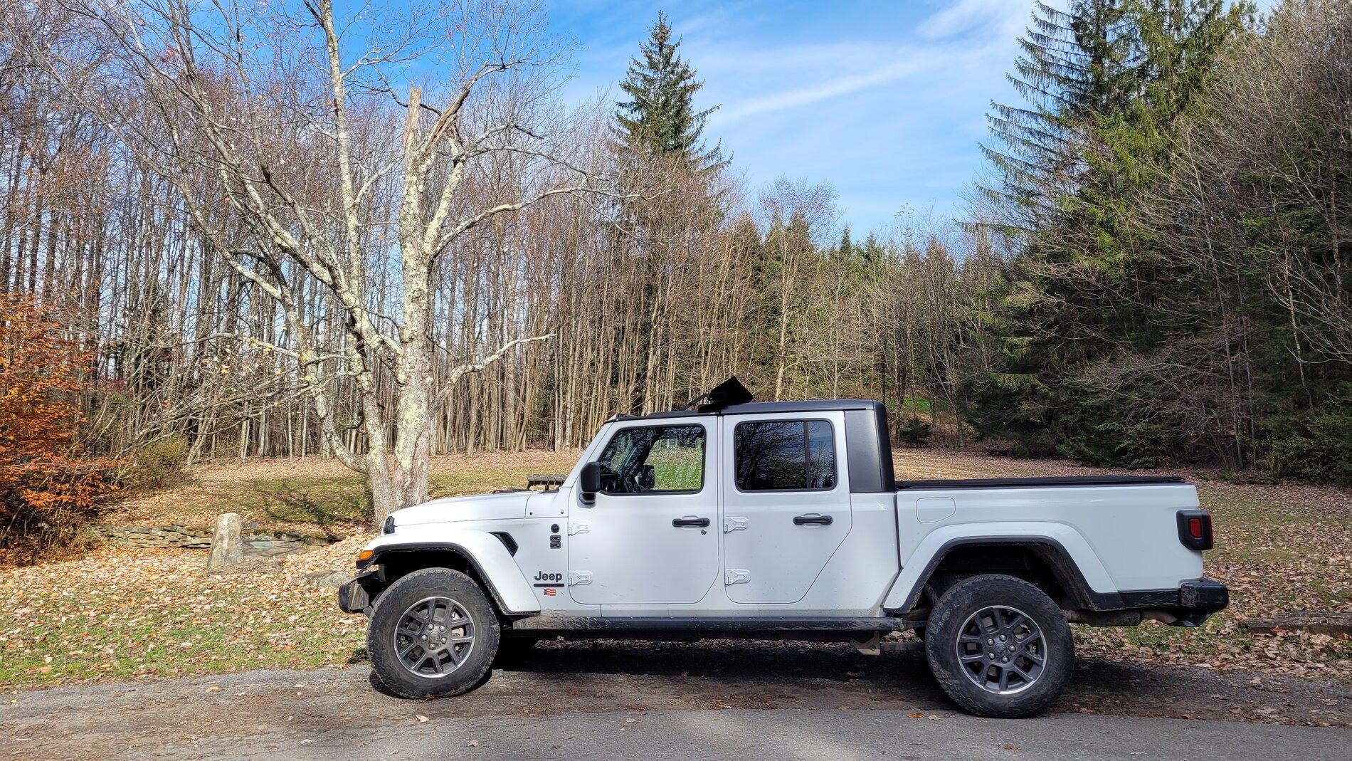 Jeep Gladiator Canaan Loop Road, WV 20211111_130834