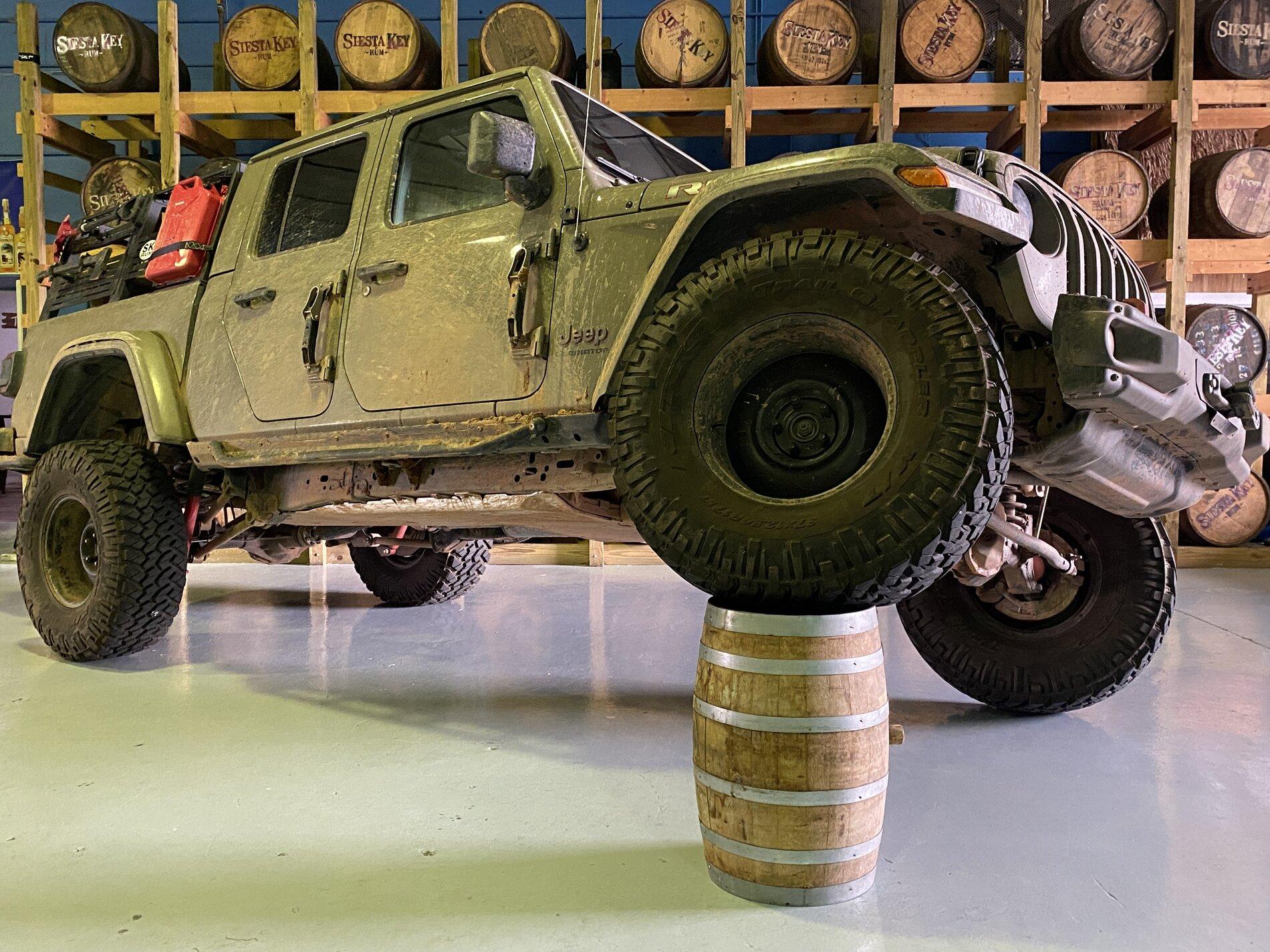 Jeep Gladiator JT’s at work IMG_1221.JPG