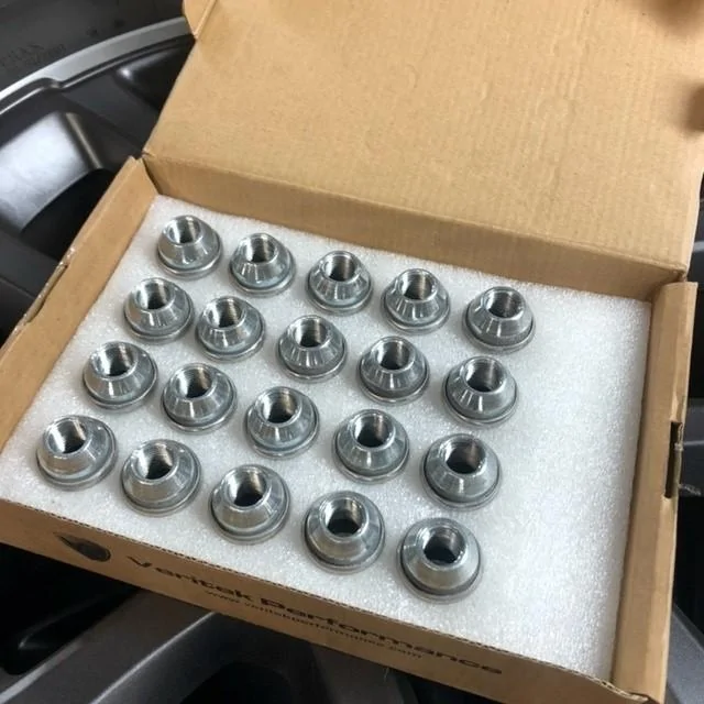 Jeep Gladiator 2020 Overland Wheels/Tires/Lugs Tires 04