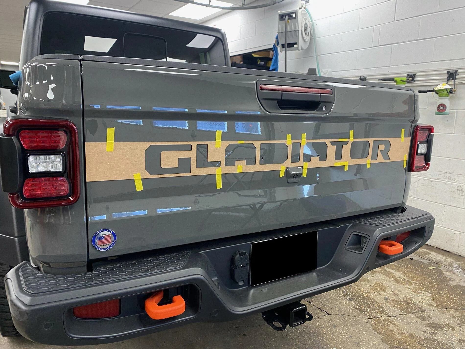 Jeep Gladiator Urban Jeep - 2020-2021 Jeep Gladiator Tailgate Badging Kits image0_2