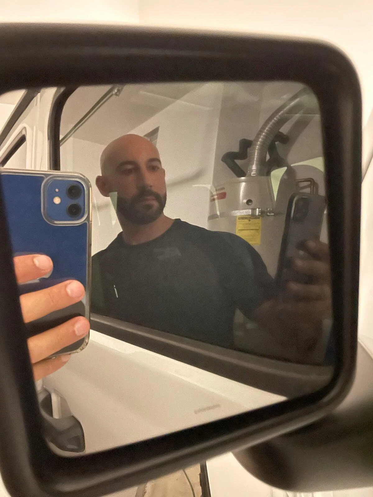 Jeep Gladiator Side view mirror problem (dots / spots on glass) 34D6BBBE-B45E-4D51-9449-D3C461C5670F