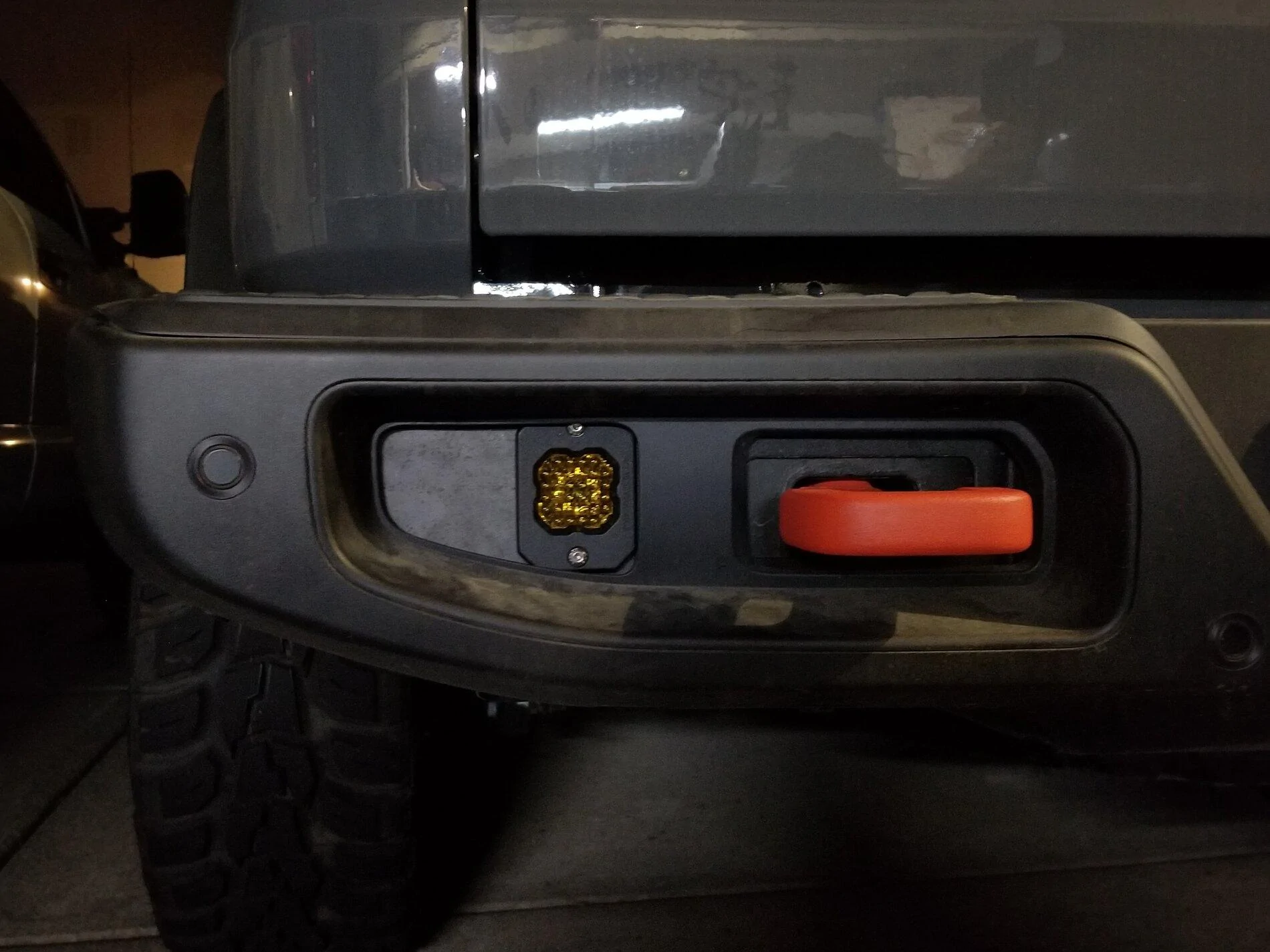 Jeep Gladiator DIODE DYNAMICS SSC1 in rear bumper reflector location 20211112_203147