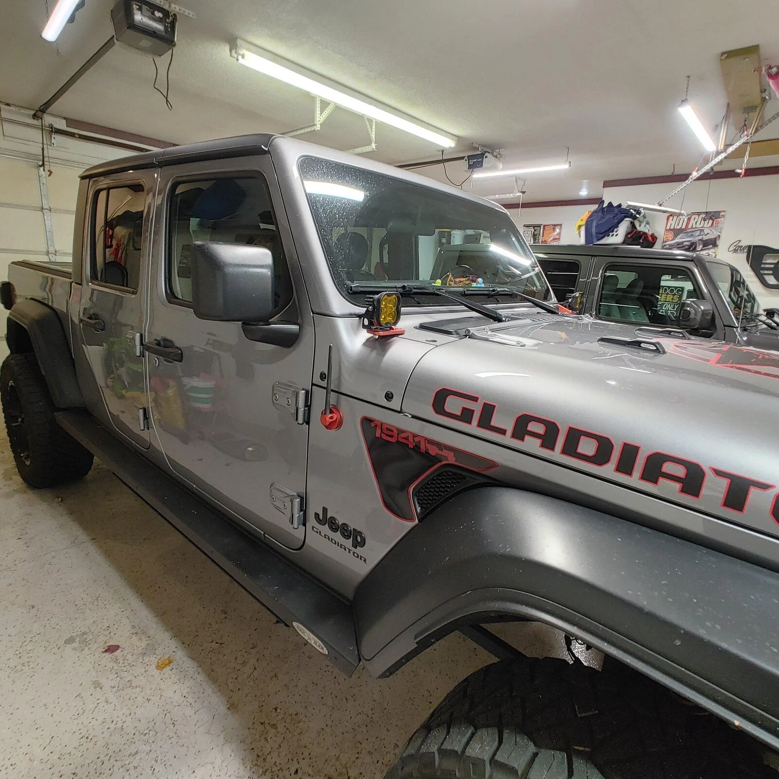 Jeep Gladiator Little antennae face lift, not necessarily an upgrade ? 1112212350c_HDR