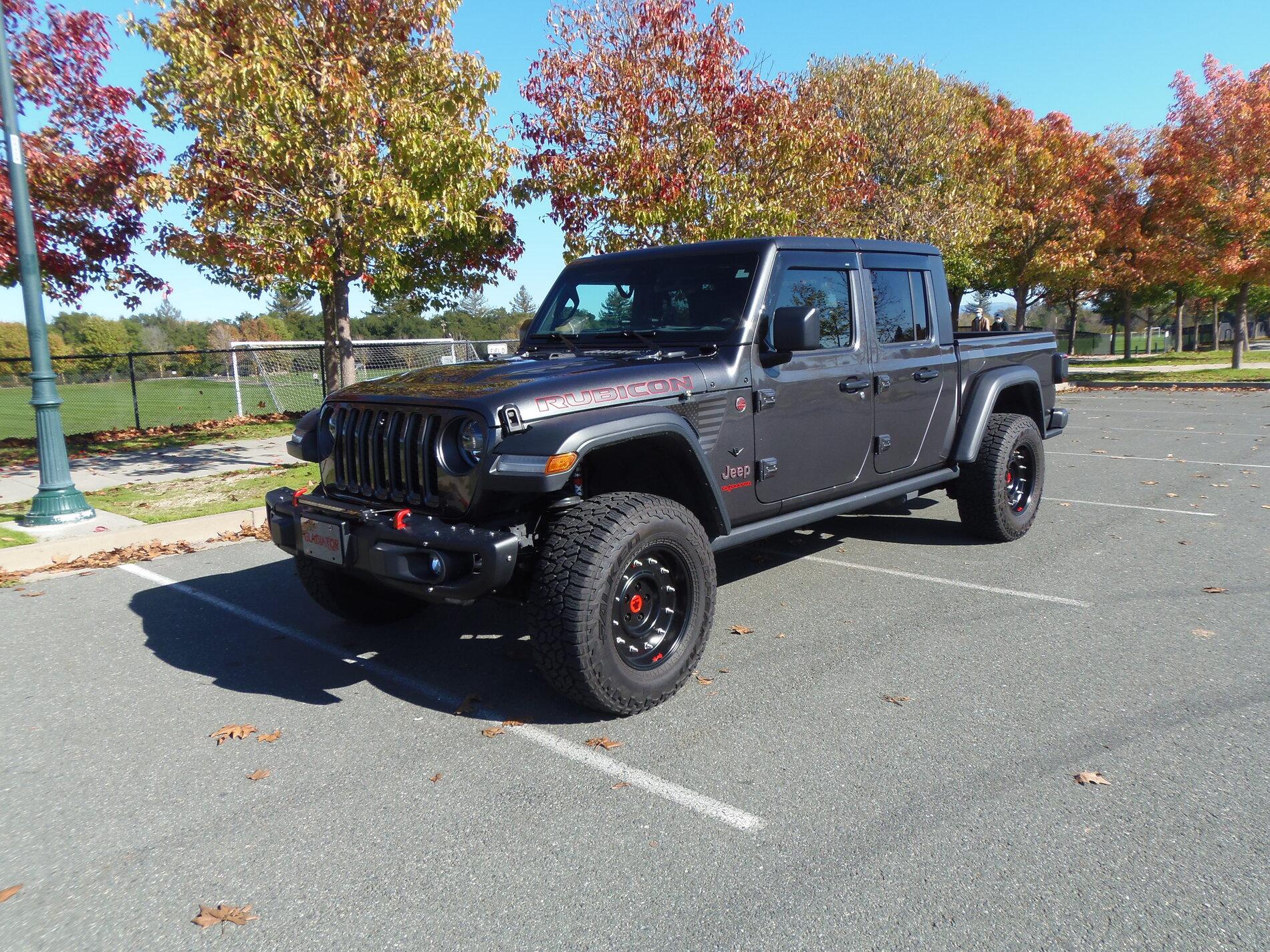 Jeep Gladiator GRANITE CRYSTAL JT Gladiator Club PB120076.JPG