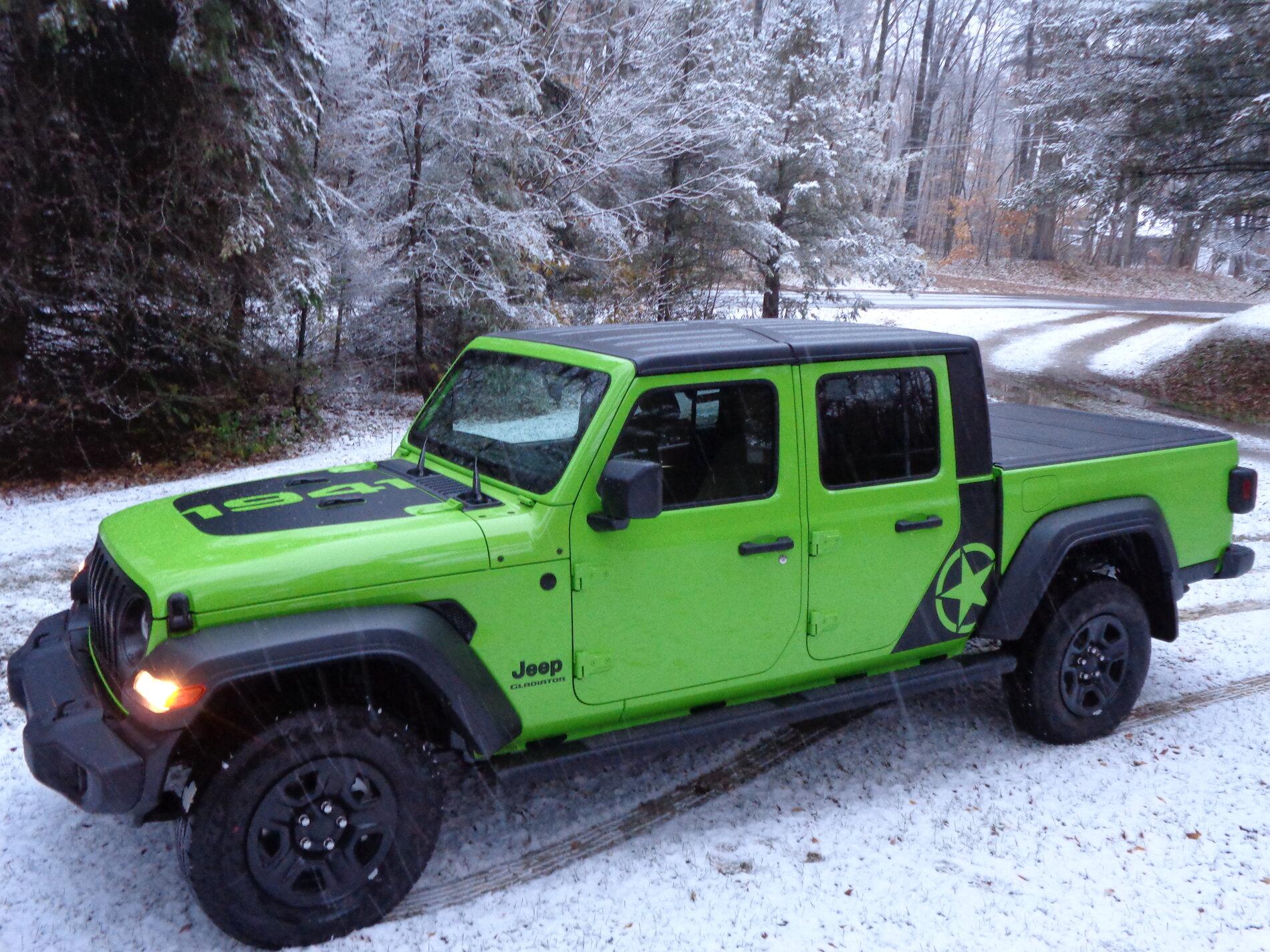 Jeep Gladiator GECKO GREEN Gladiator Club DSC02203.JPG