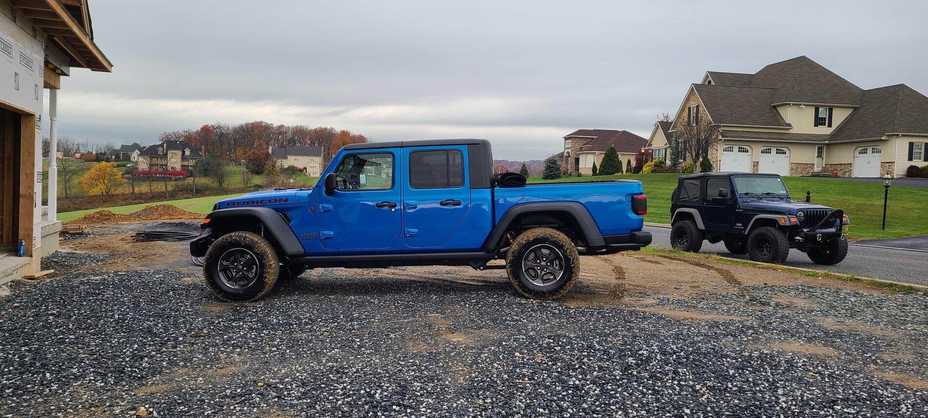 Jeep Gladiator People who factory ordered in july/august... 20211113_092442