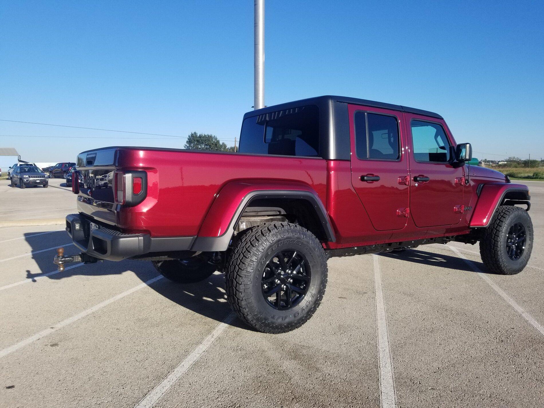 Jeep Gladiator Snazzberry Gladiator JT club 20211111_161618