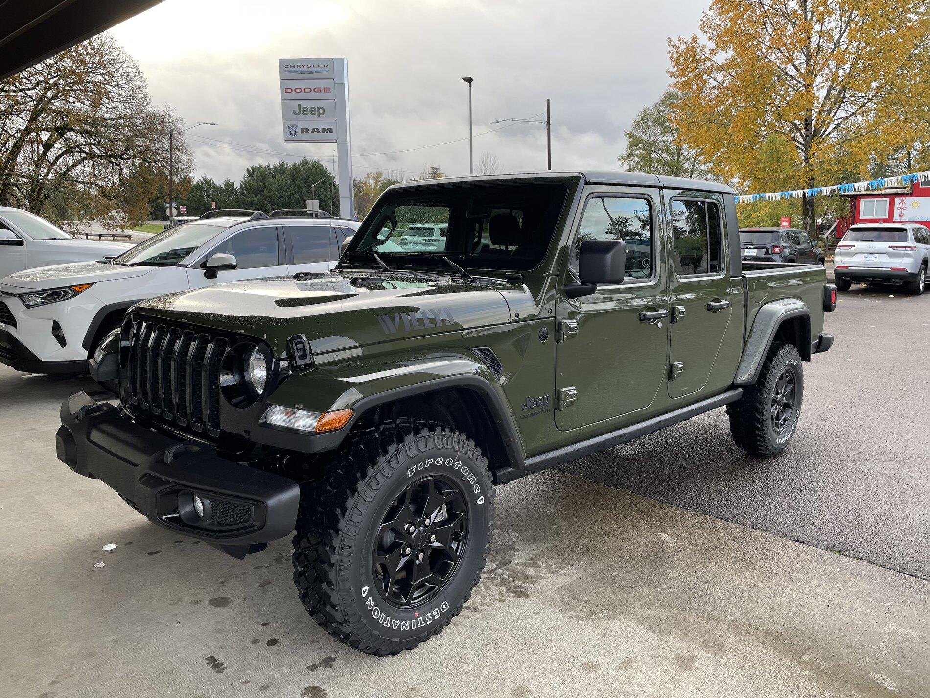Jeep Gladiator WILLYS Edition Gladiator JT Club 7F5FED5E-D3A3-4911-9680-1B618F83FC67