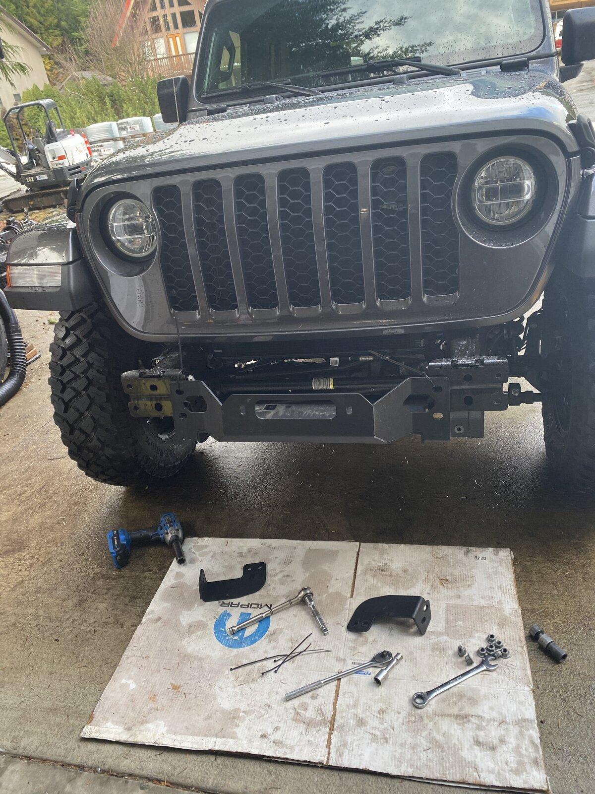 Jeep Gladiator Stock halogen upgrade recommendations - Looking for cheap alternative with Mopar LED Look 67FF6AF7-4C11-4051-9C37-3A8E265A98FE