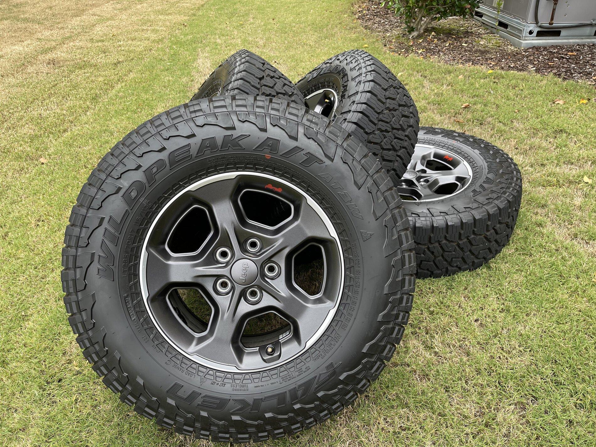 Jeep Gladiator JTR Take Off Wheels and Tires $800 EBF74D82-8E82-4308-B80F-4093926C0D85