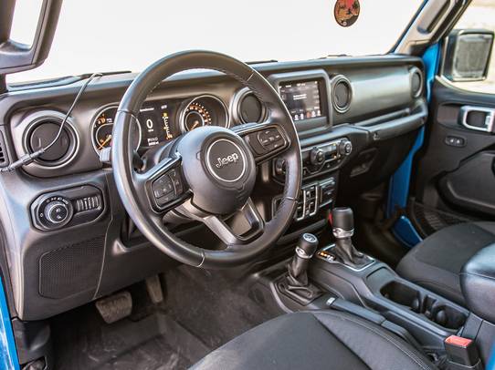 Jeep Gladiator 2020 Heavily Modified Gladiator Sport S With Tow Package -PRICE REDUCED TO  $51,000 Gladiator2