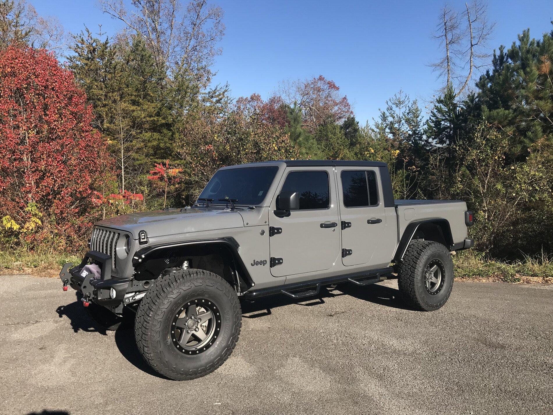Jeep Gladiator STING GRAY Gladiator JT Club 1C4076BC-71DD-410E-A496-01F661CC6B25